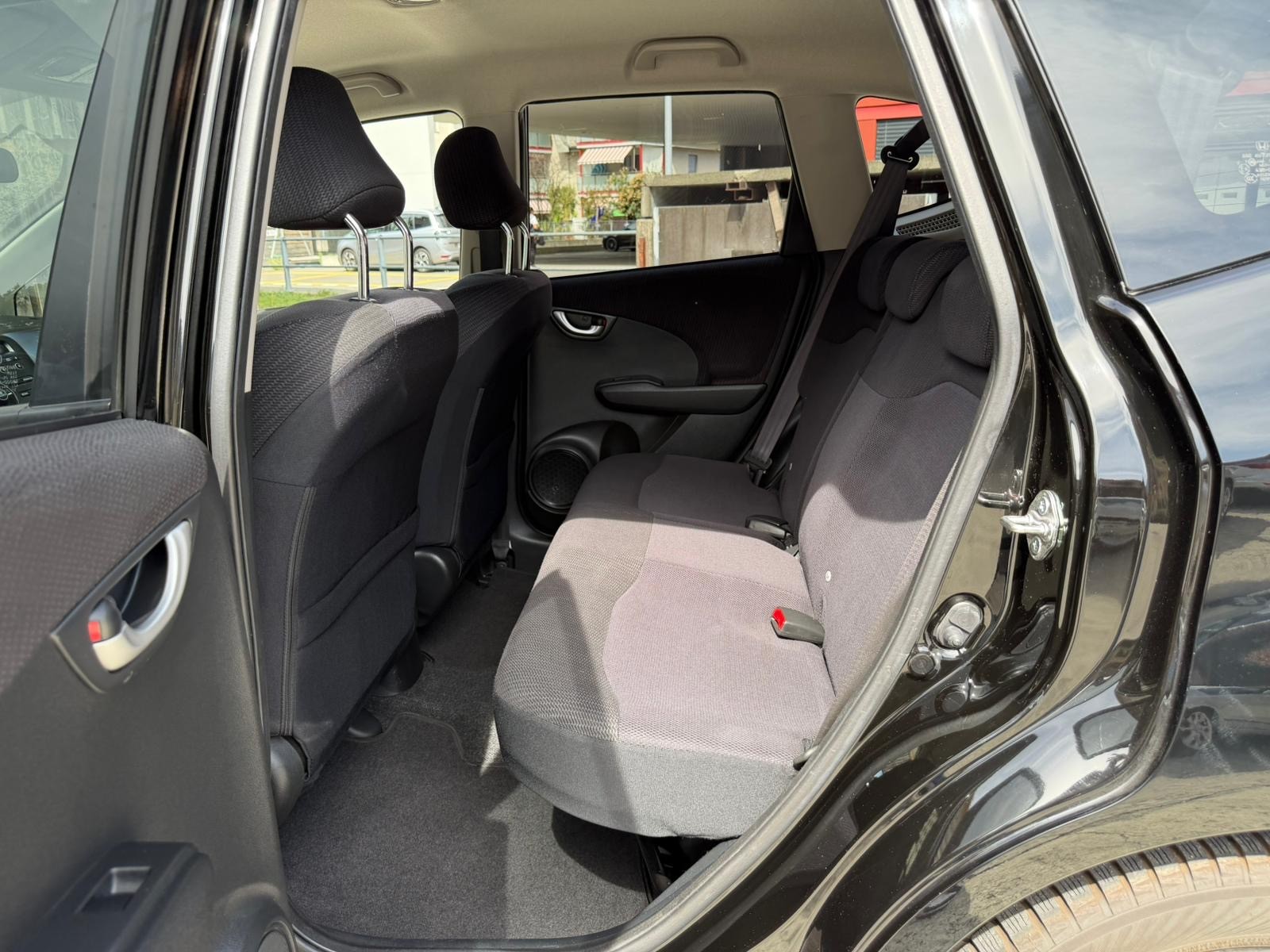HONDA Jazz 1.3i Hybrid Exclusive CVT-image-5