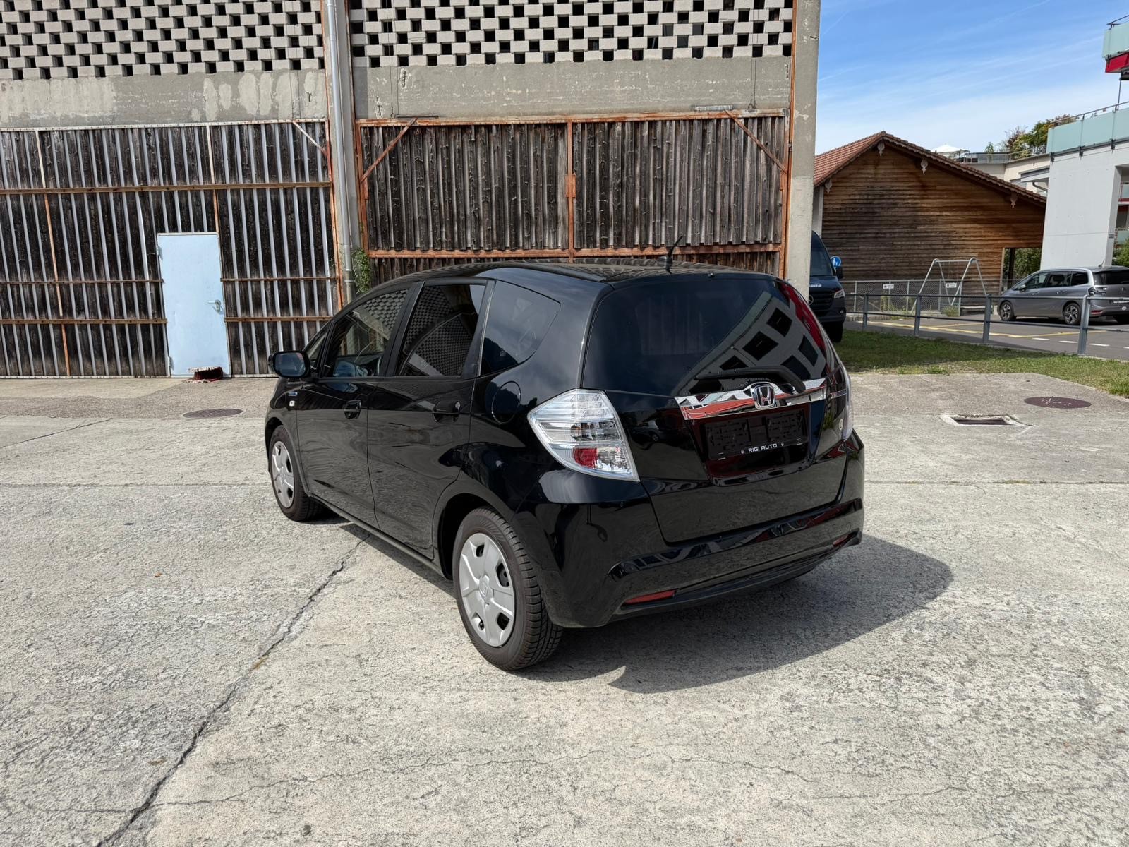 HONDA Jazz 1.3i Hybrid Exclusive CVT-image-2