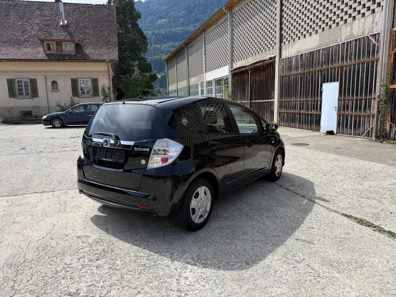 HONDA Jazz 1.3i Hybrid Exclusive CVT-image-3