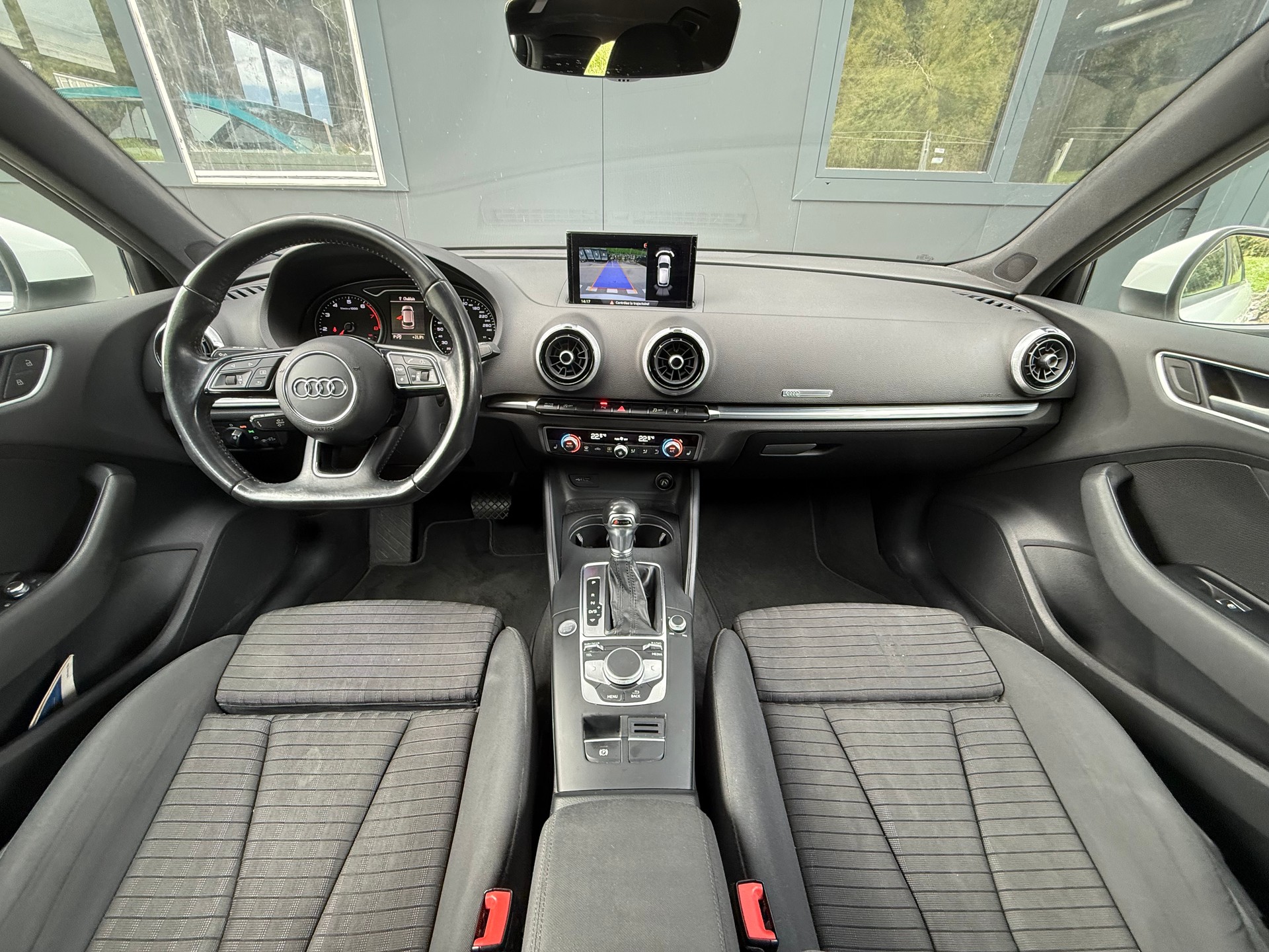 AUDI A3 Sportback 1.4 TFSI S-tronic-image-10