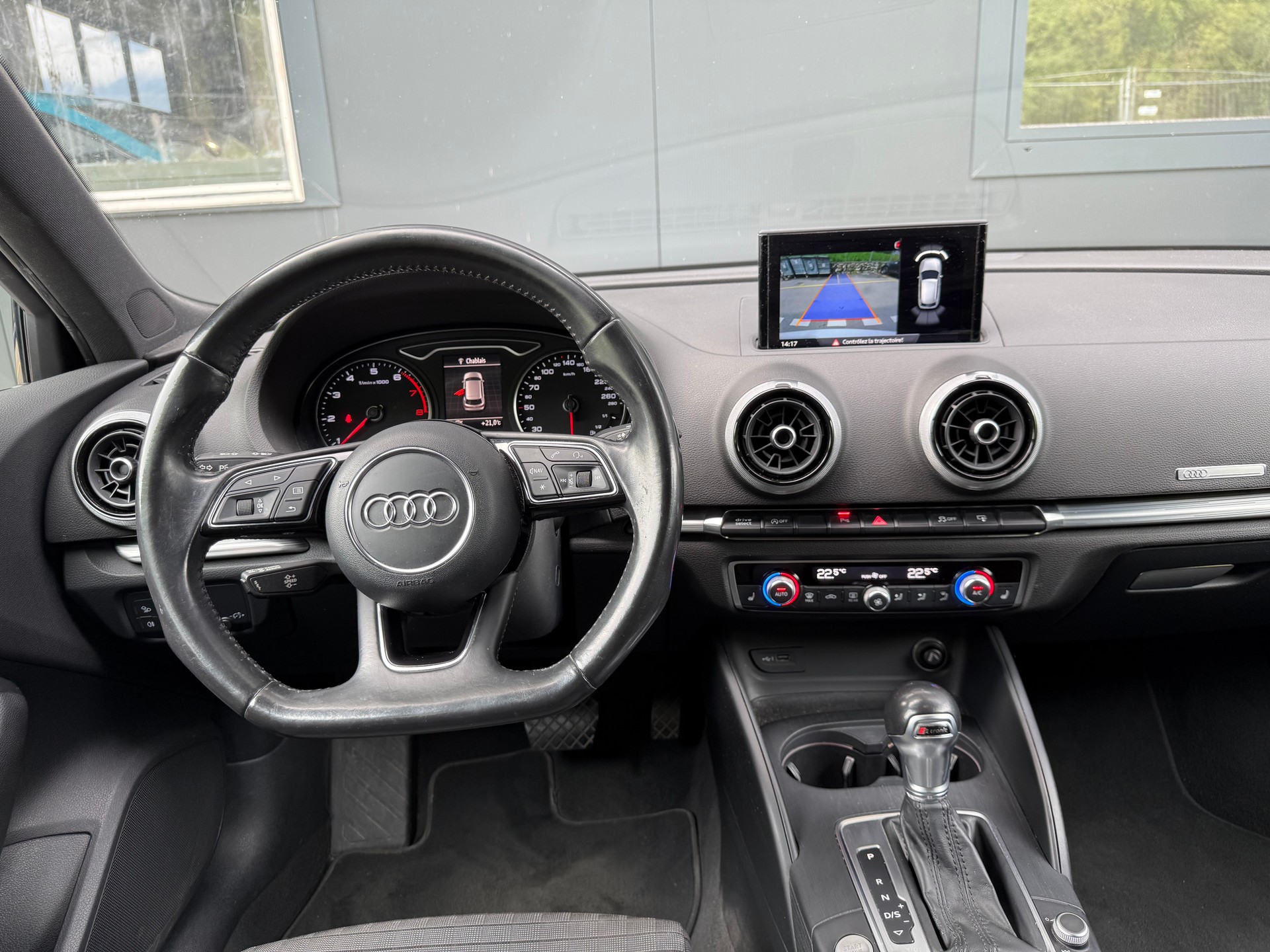 AUDI A3 Sportback 1.4 TFSI S-tronic-image-11