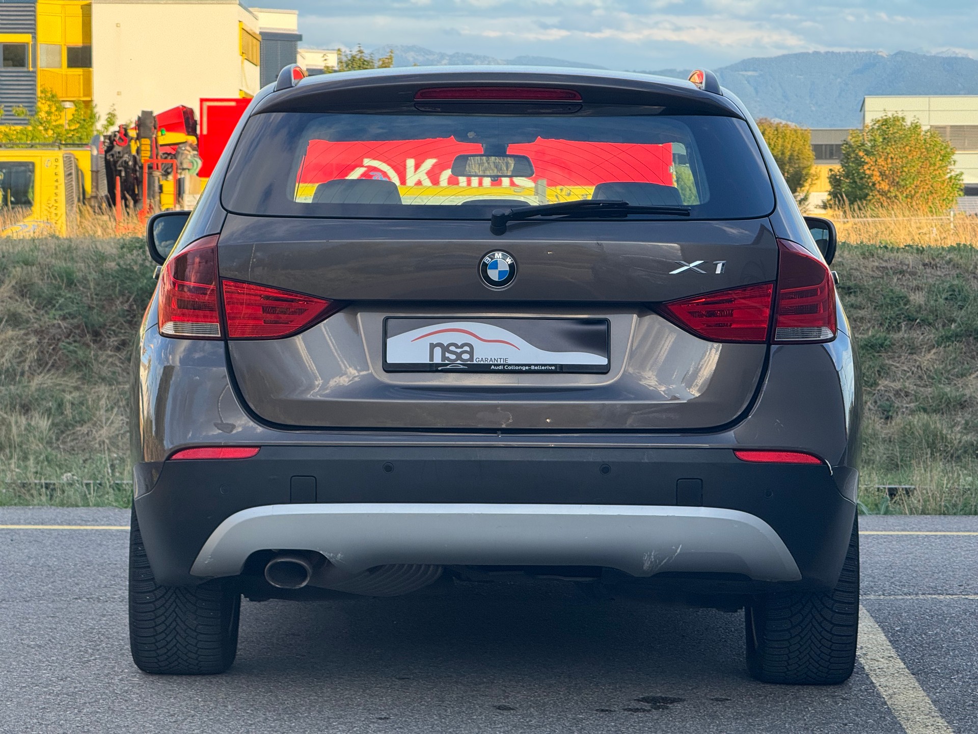 BMW X1 xDrive 18d-image-4