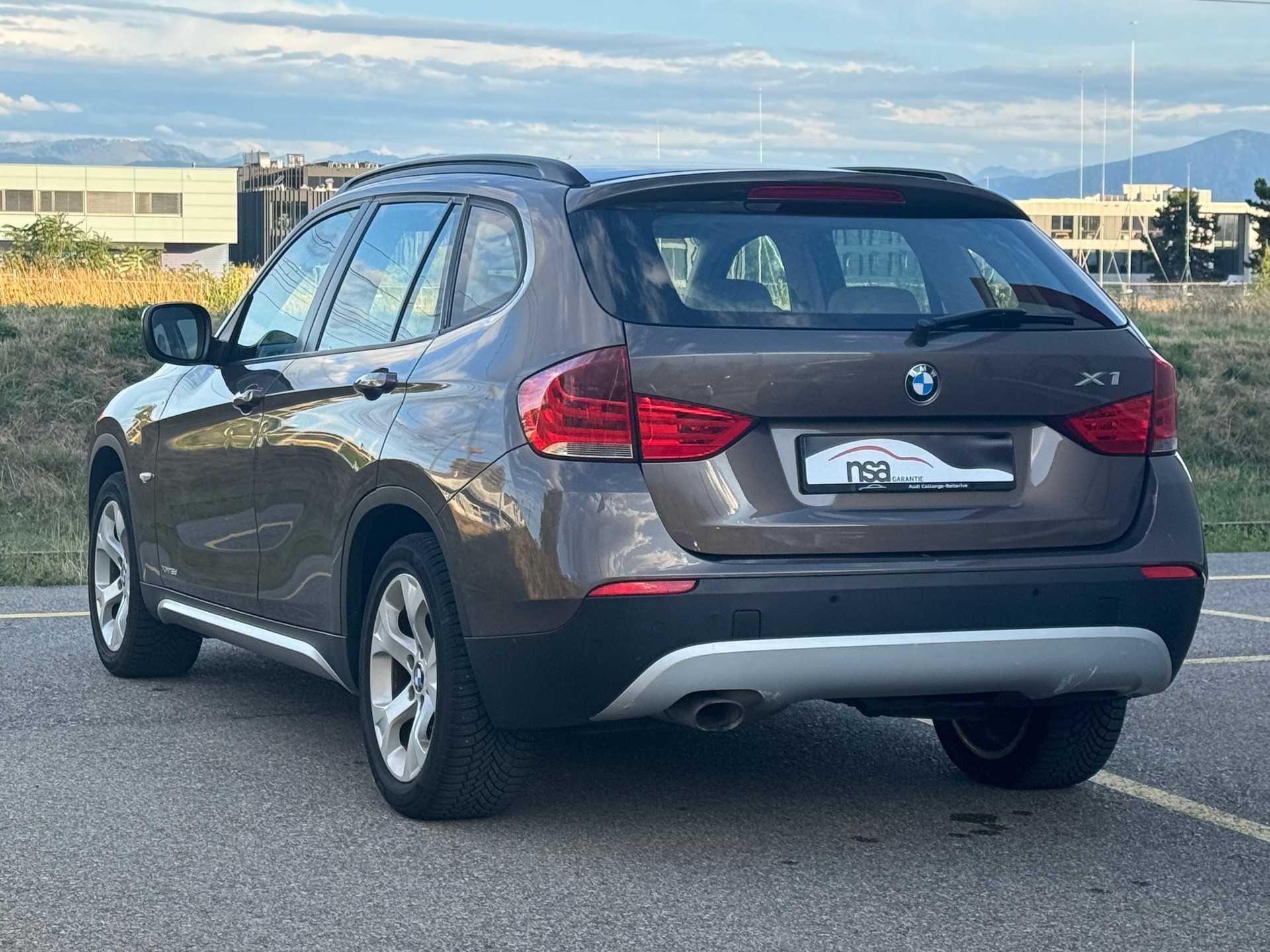 BMW X1 xDrive 18d-image-5