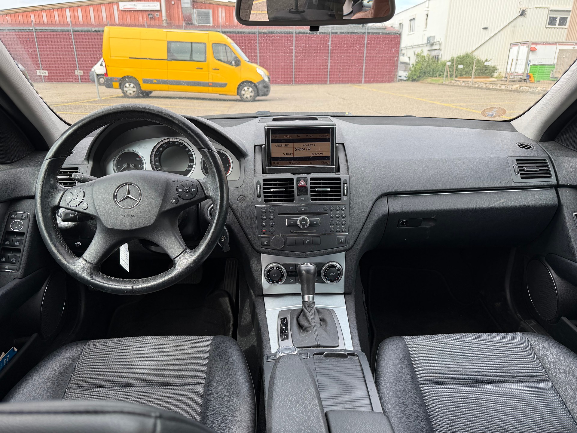 MERCEDES-BENZ C 220 CDI Avantgarde Automatic-image-6