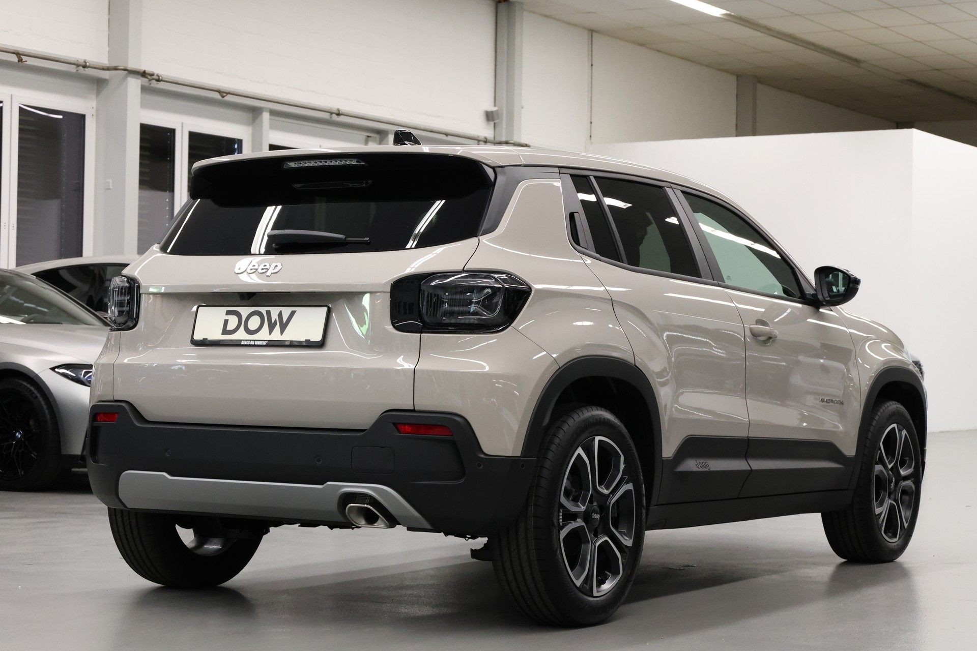 JEEP Avenger 1.2 MHEV Summit-image-7