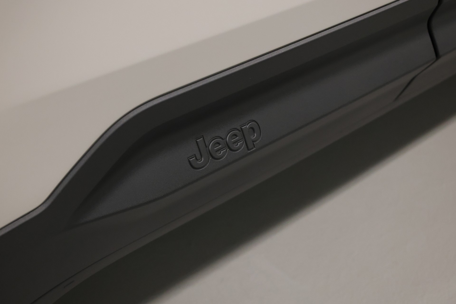 JEEP Avenger 1.2 MHEV Summit-image-15