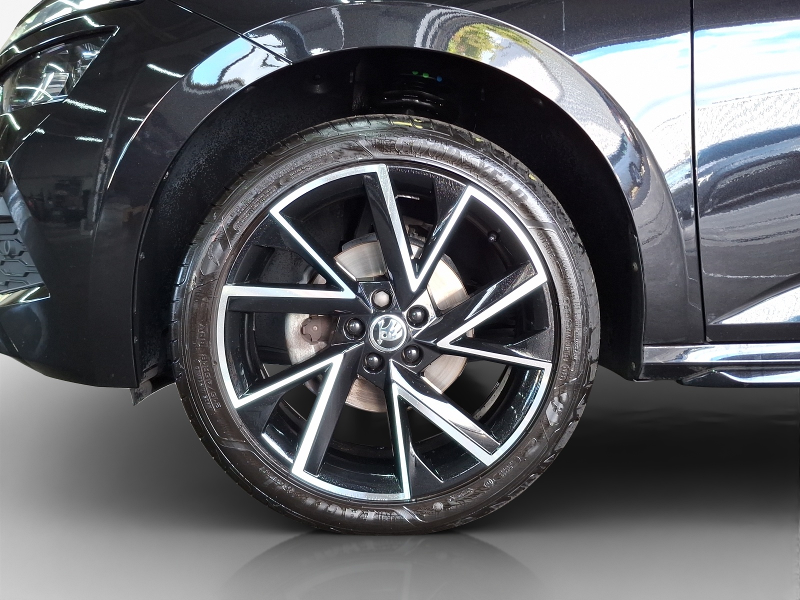 SKODA Kamiq 1.0 TSI Monte Carlo DSG-image-14