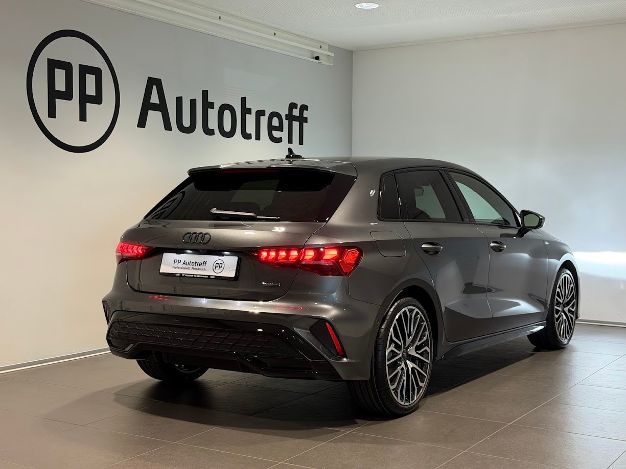 AUDI A3 Sportback TFSI 150 kW quattro S line S tronic-image-14