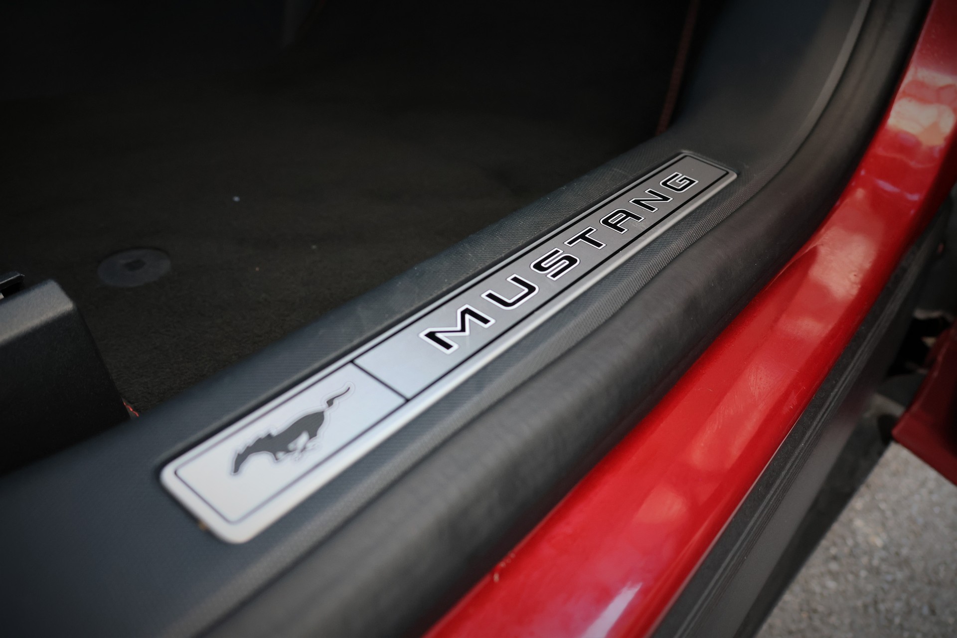 FORD Mustang MACH-E Premium AWD 88 kWh (CH)-image-18