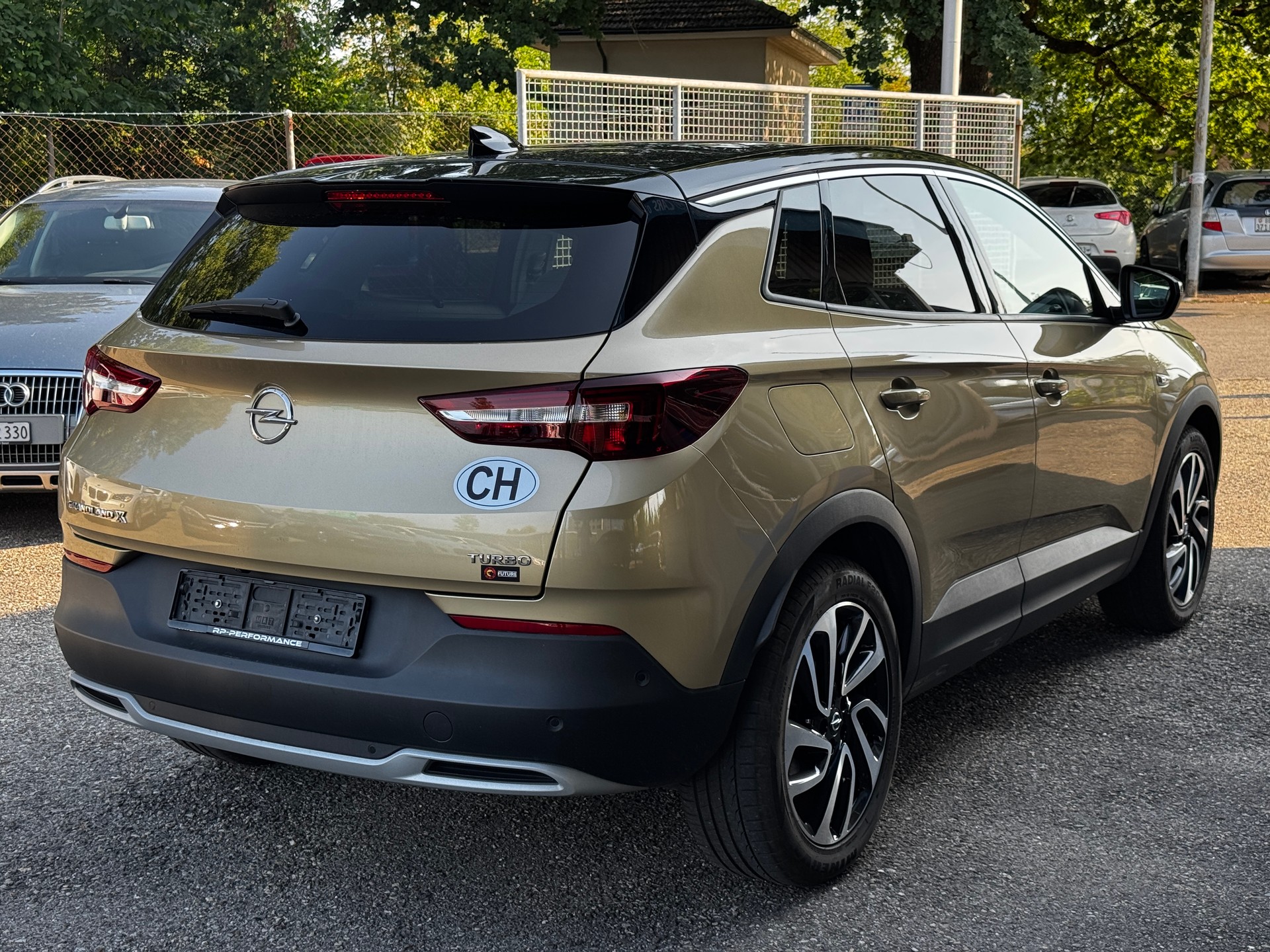 OPEL Grandland X 1.2i TP Excellence Automatik-image-4
