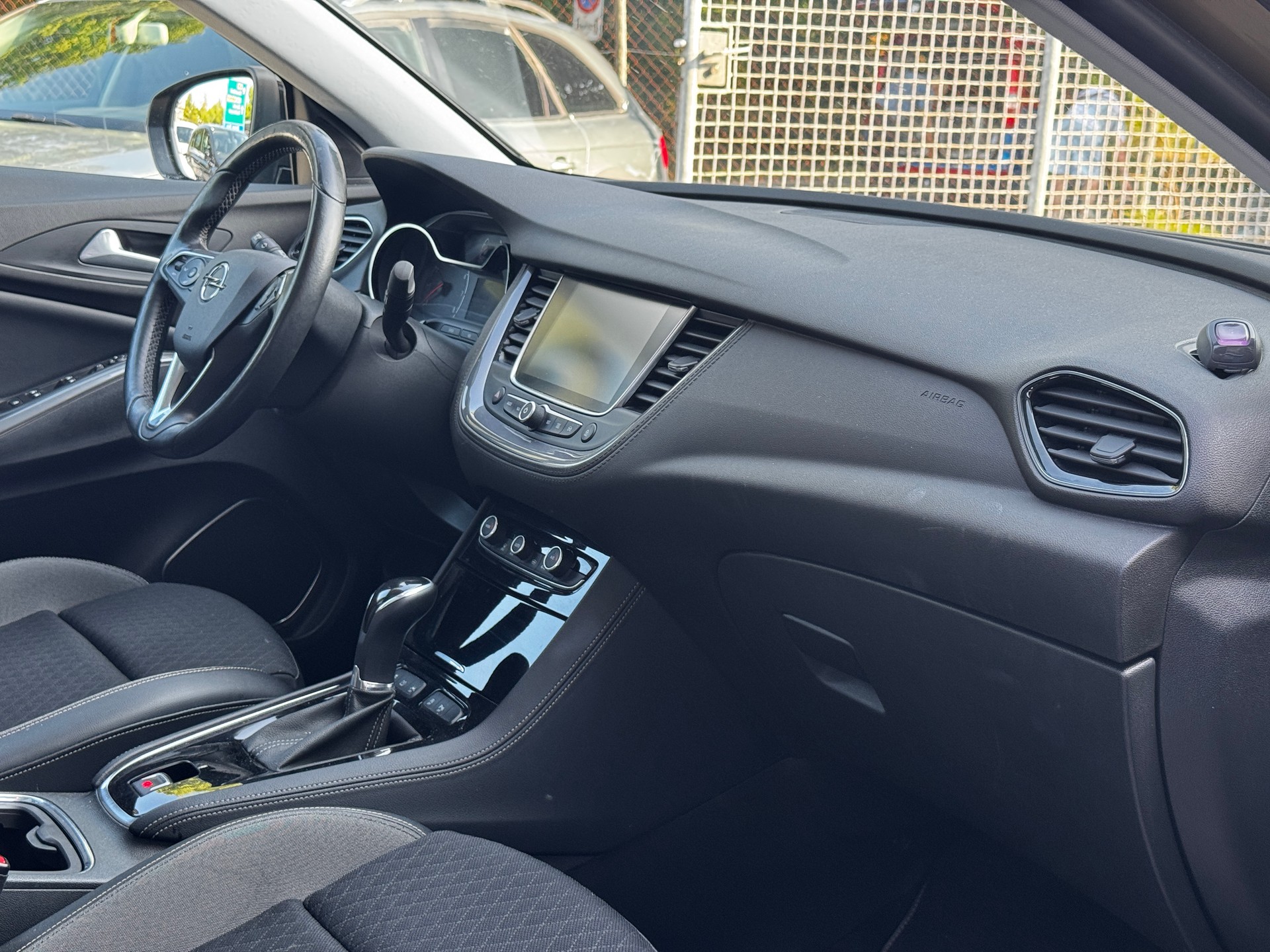 OPEL Grandland X 1.2i TP Excellence Automatik-image-9
