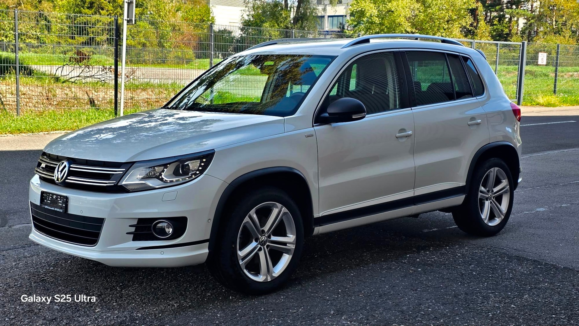 VW Tiguan 2.0 TDI BMT Cup R-Line 4Motion DSG-image-2