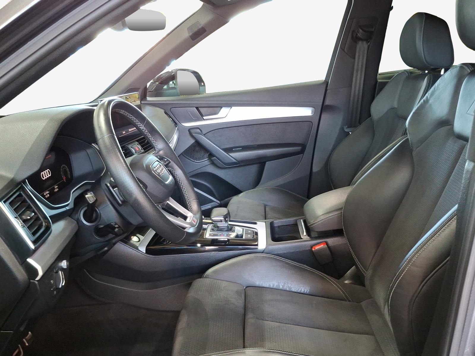 AUDI Q5 Sportback 40 TDI Blackedition quattro S-tronic-image-7