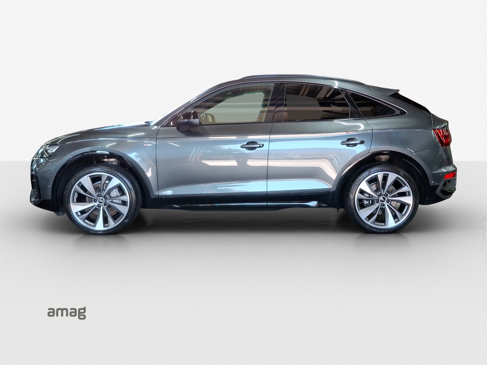 AUDI Q5 Sportback 40 TDI Blackedition quattro S-tronic-image-1
