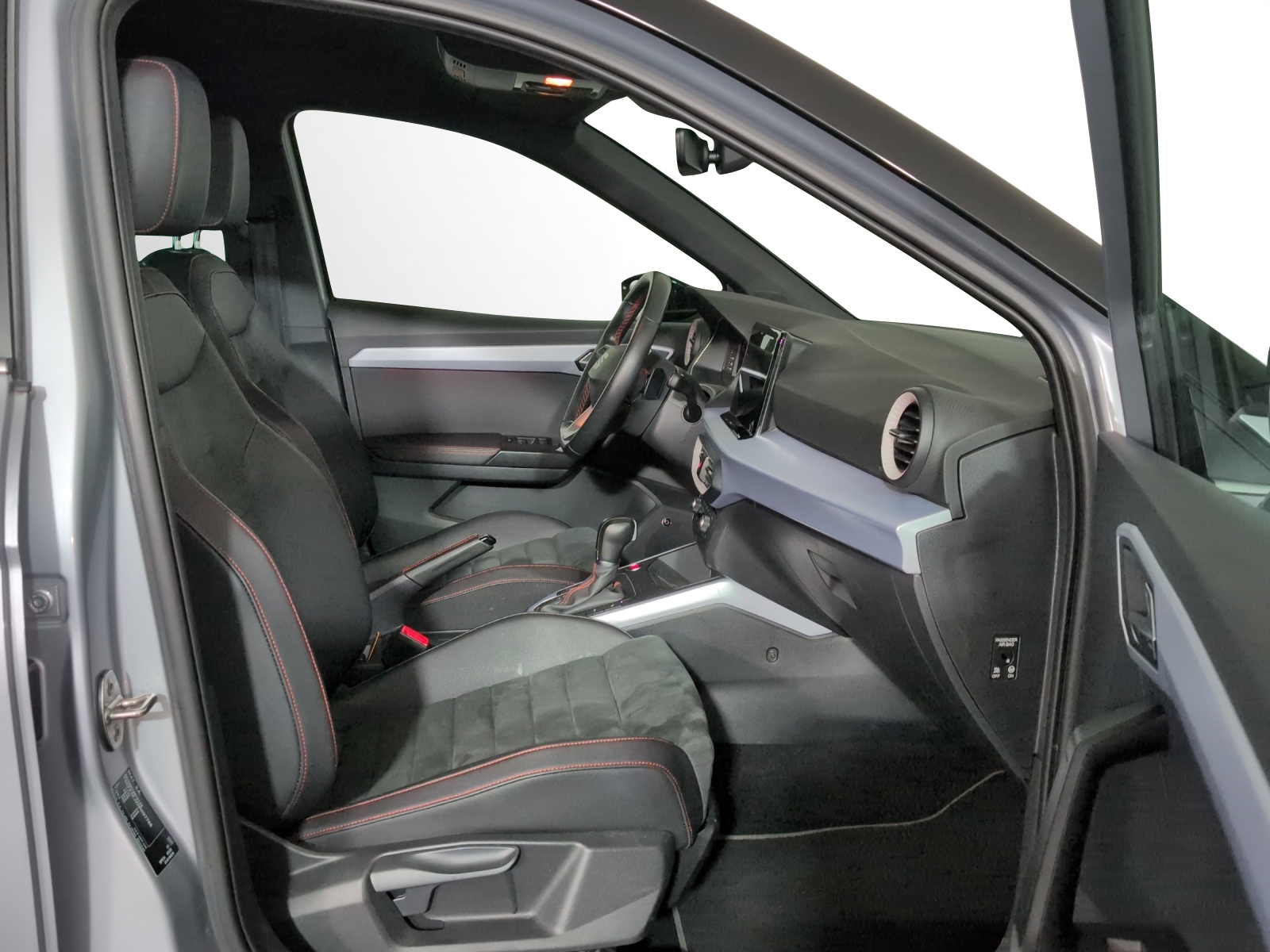 SEAT Arona 1.5 Eco TSI FR DSG-image-6