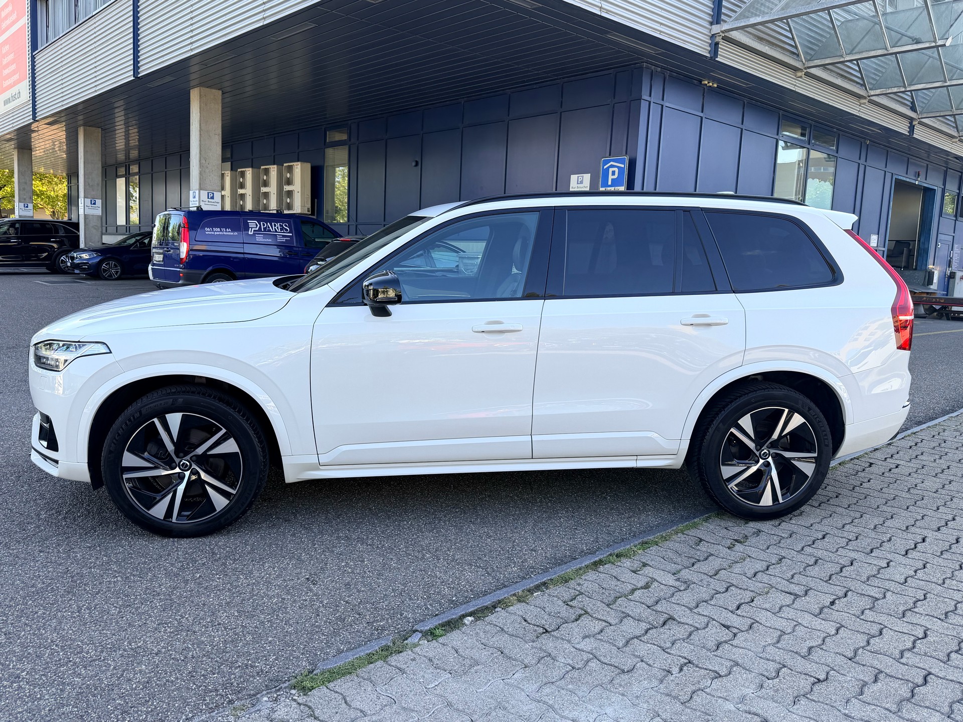 VOLVO XC90 B5 Diesel AWD R-Design Geartronic-image-5