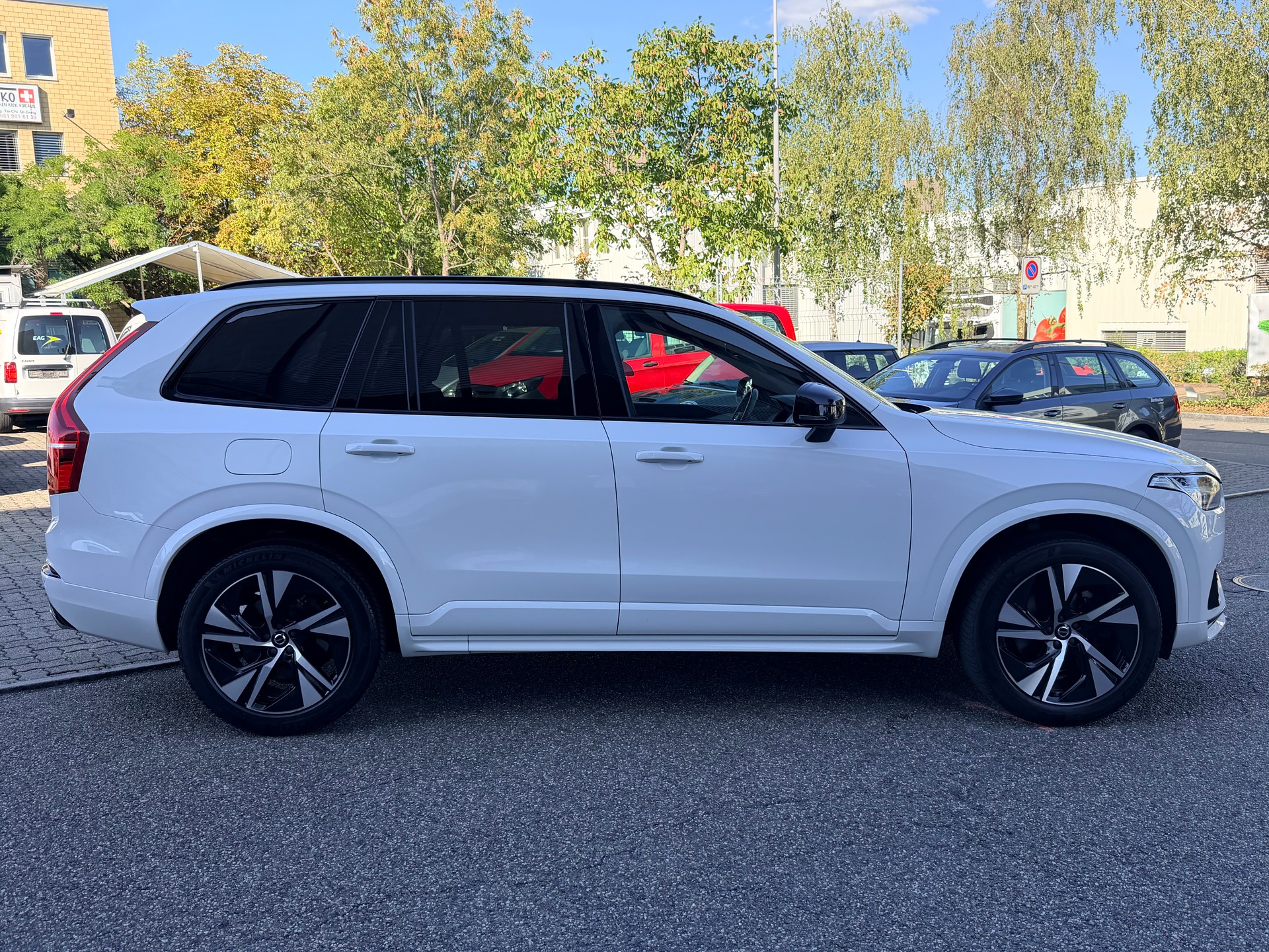 VOLVO XC90 B5 Diesel AWD R-Design Geartronic-image-1