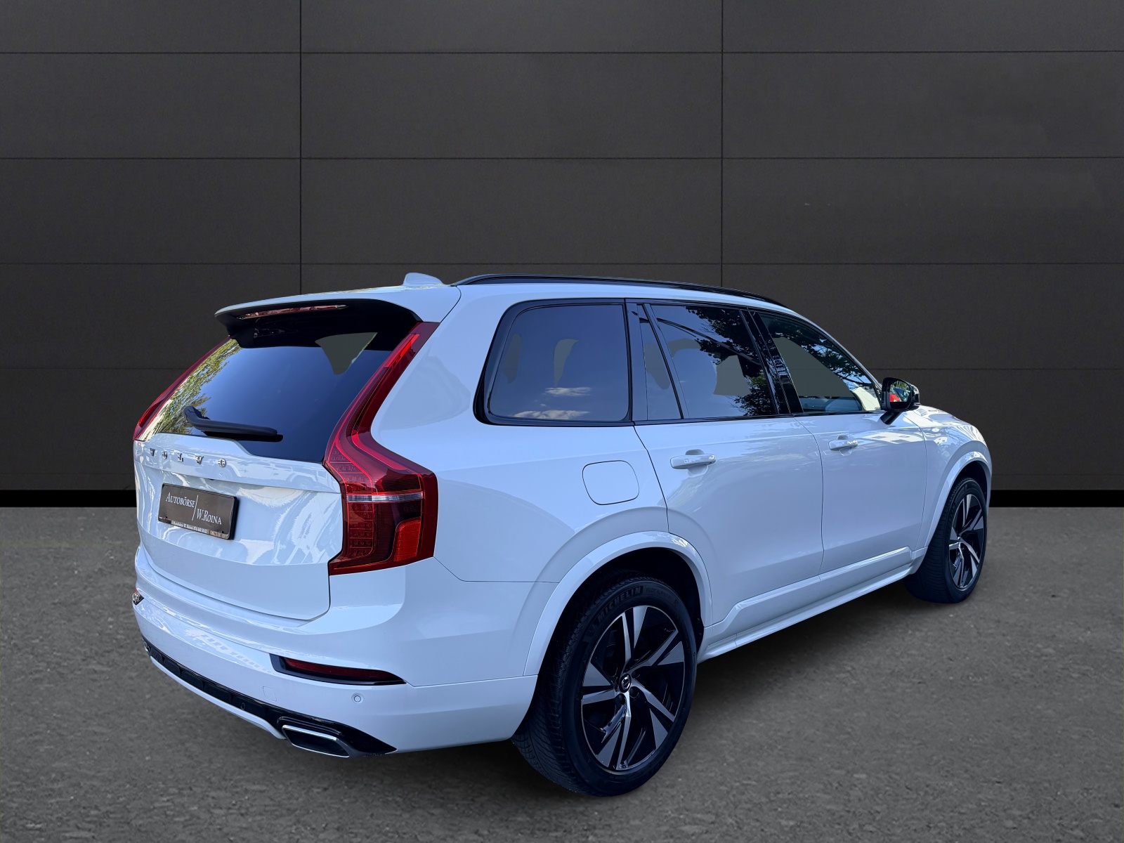 VOLVO XC90 B5 Diesel AWD R-Design Geartronic-showroom-element-2