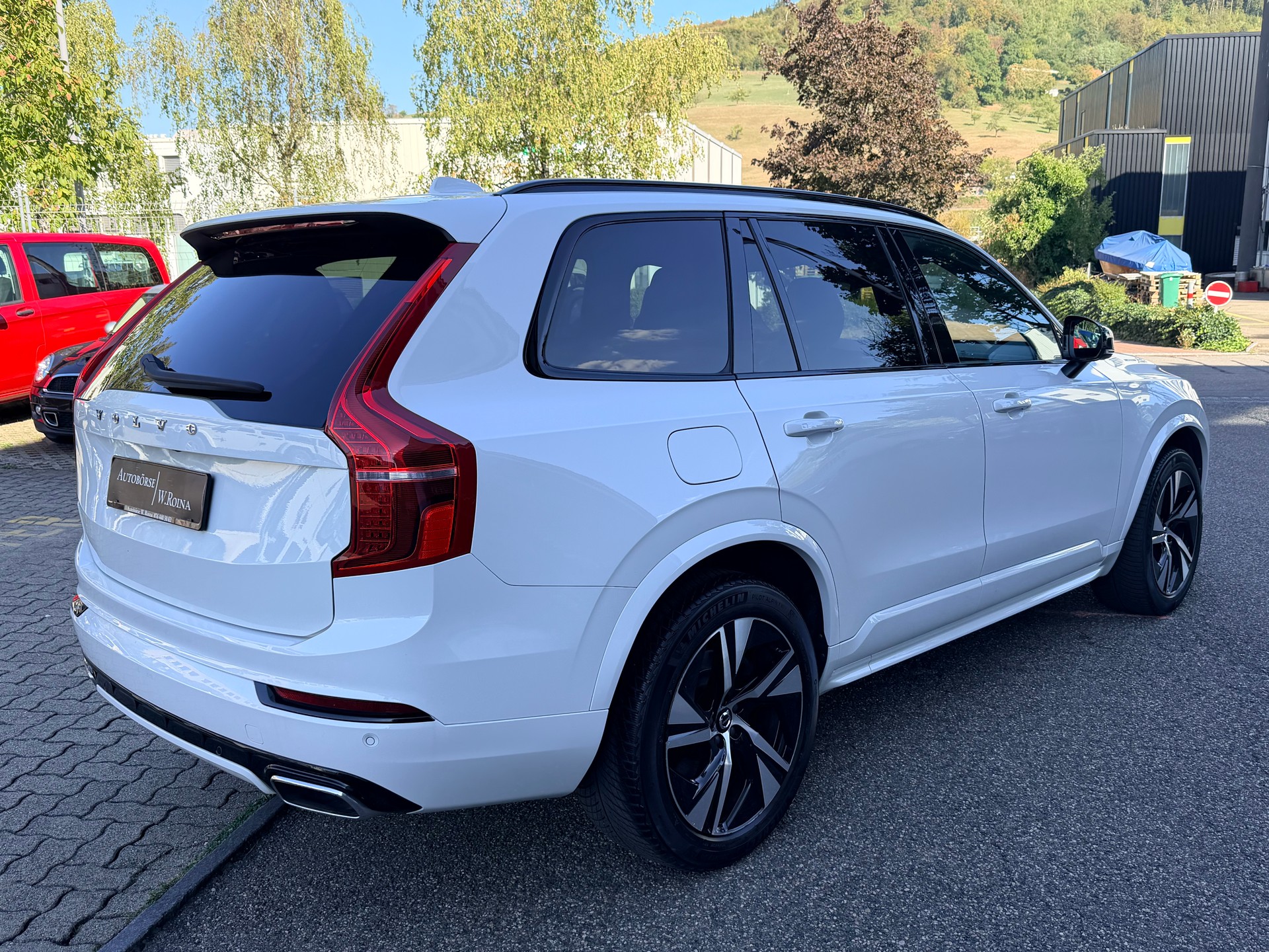 VOLVO XC90 B5 Diesel AWD R-Design Geartronic-image-2