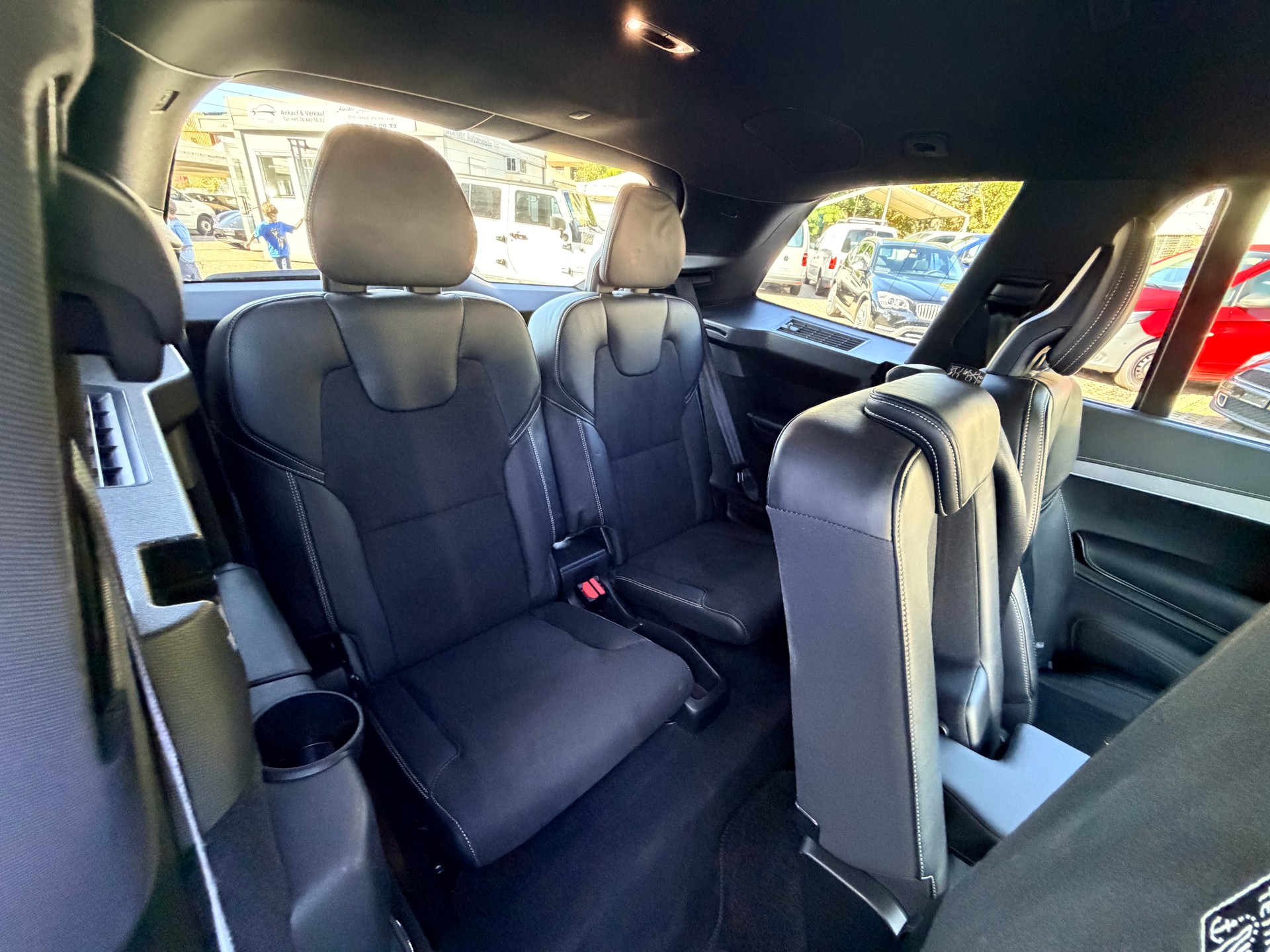 VOLVO XC90 B5 Diesel AWD R-Design Geartronic-image-14