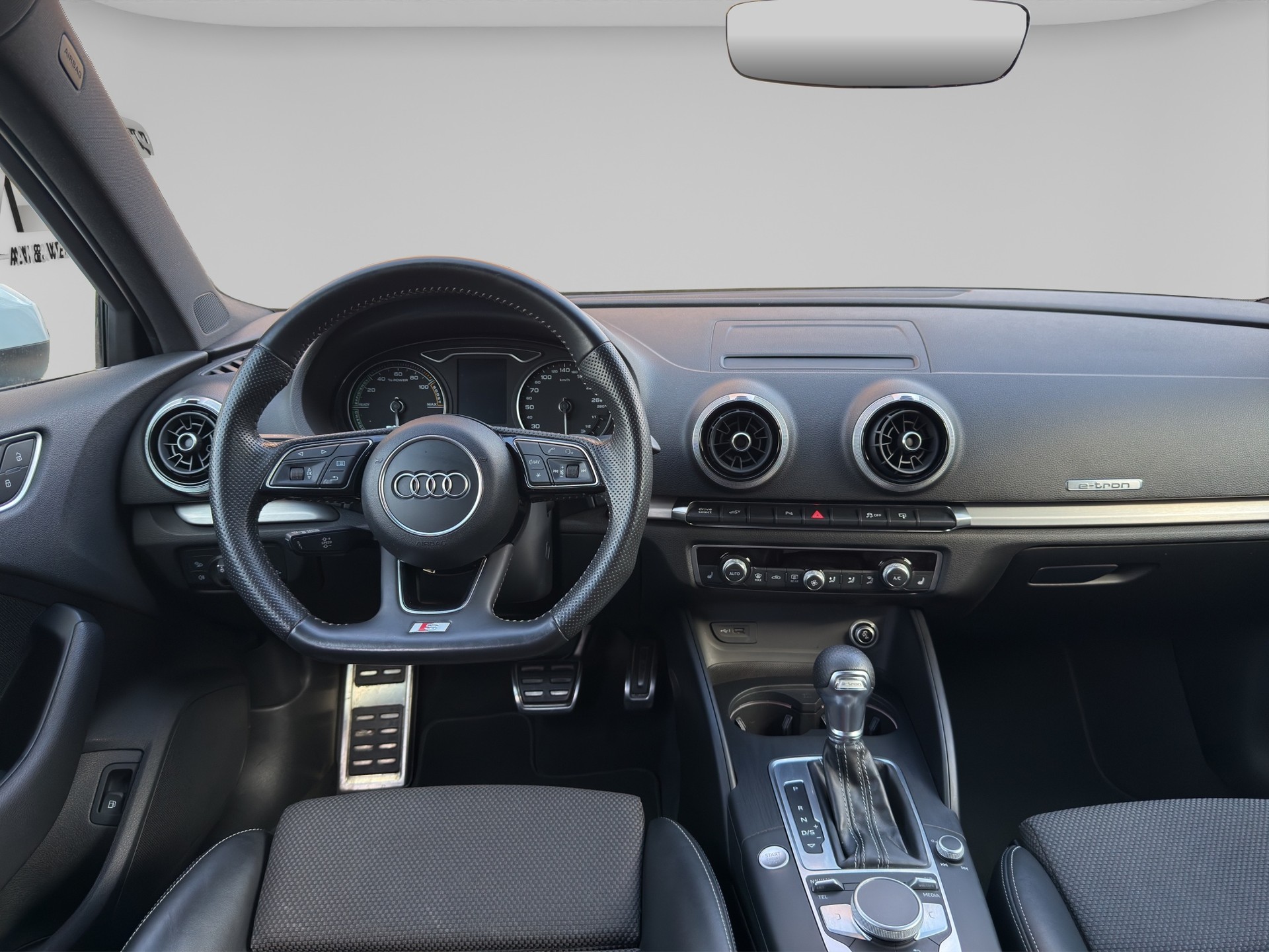 AUDI A3 Sportback 1.4 e-tron Sport S-tronic-image-11
