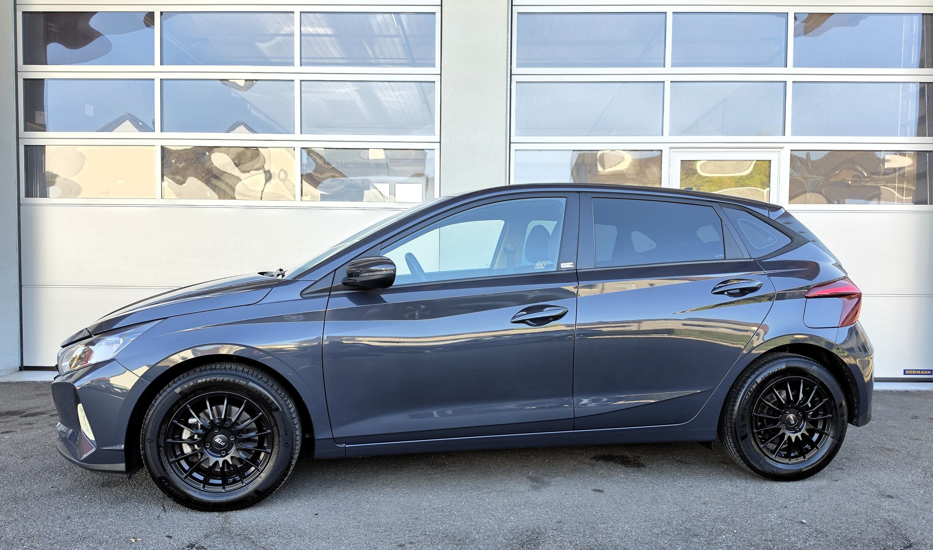 HYUNDAI i20 1.0 T-GDi Amplia-showroom-element-2