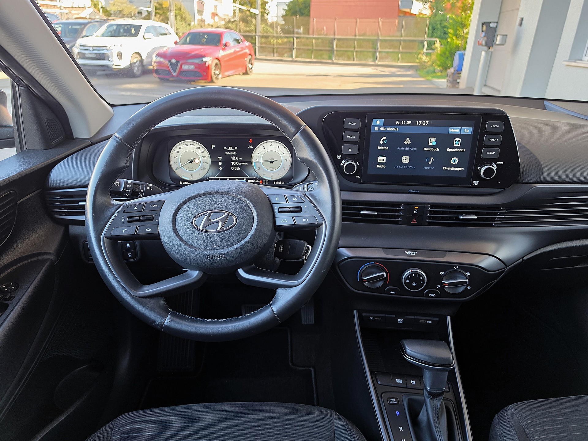 HYUNDAI i20 1.0 T-GDi Amplia-image-11