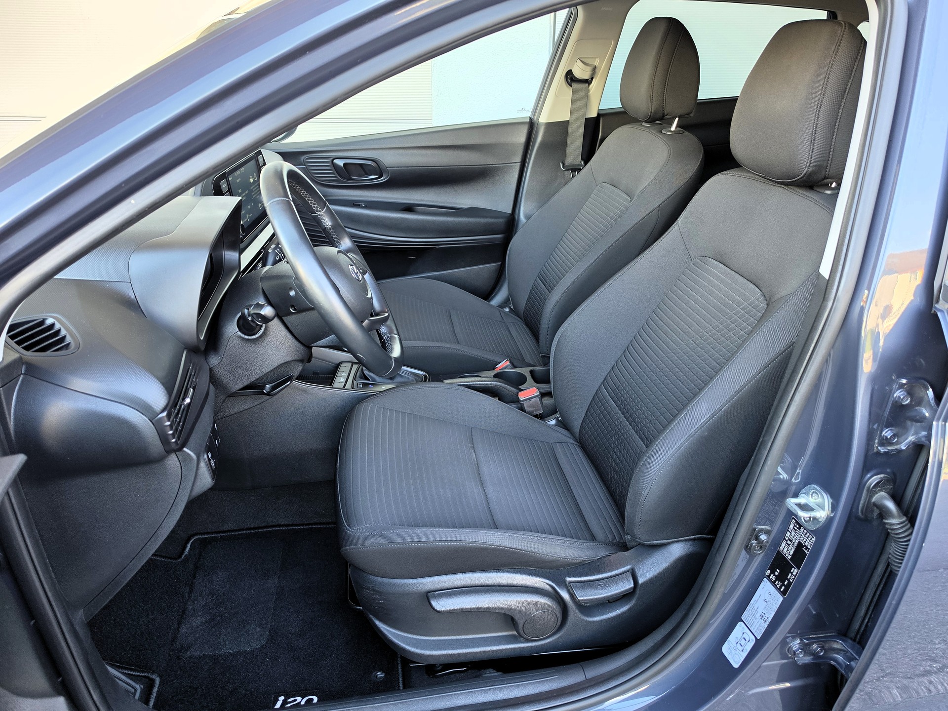HYUNDAI i20 1.0 T-GDi Amplia-image-10