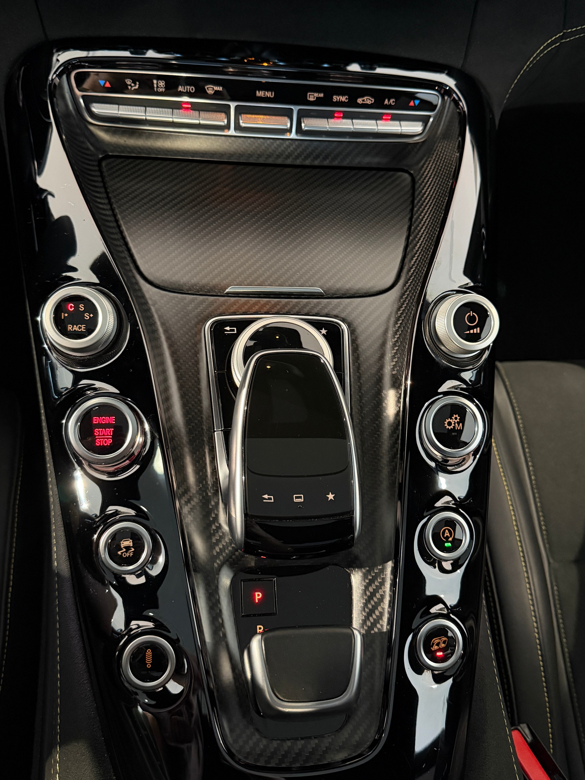 MERCEDES-BENZ AMG GT S Speedshift DCT-image-10