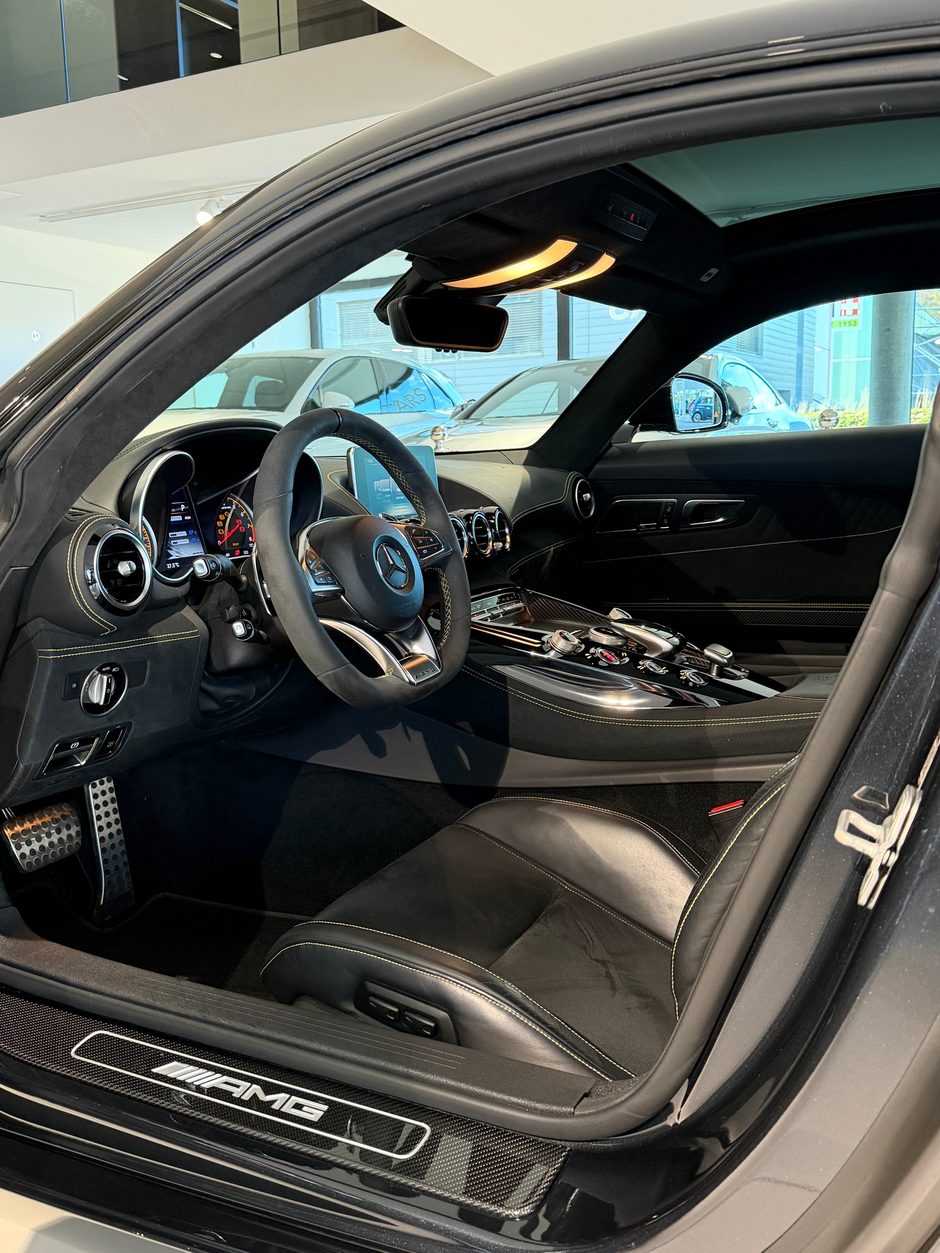 MERCEDES-BENZ AMG GT S Speedshift DCT-image-8