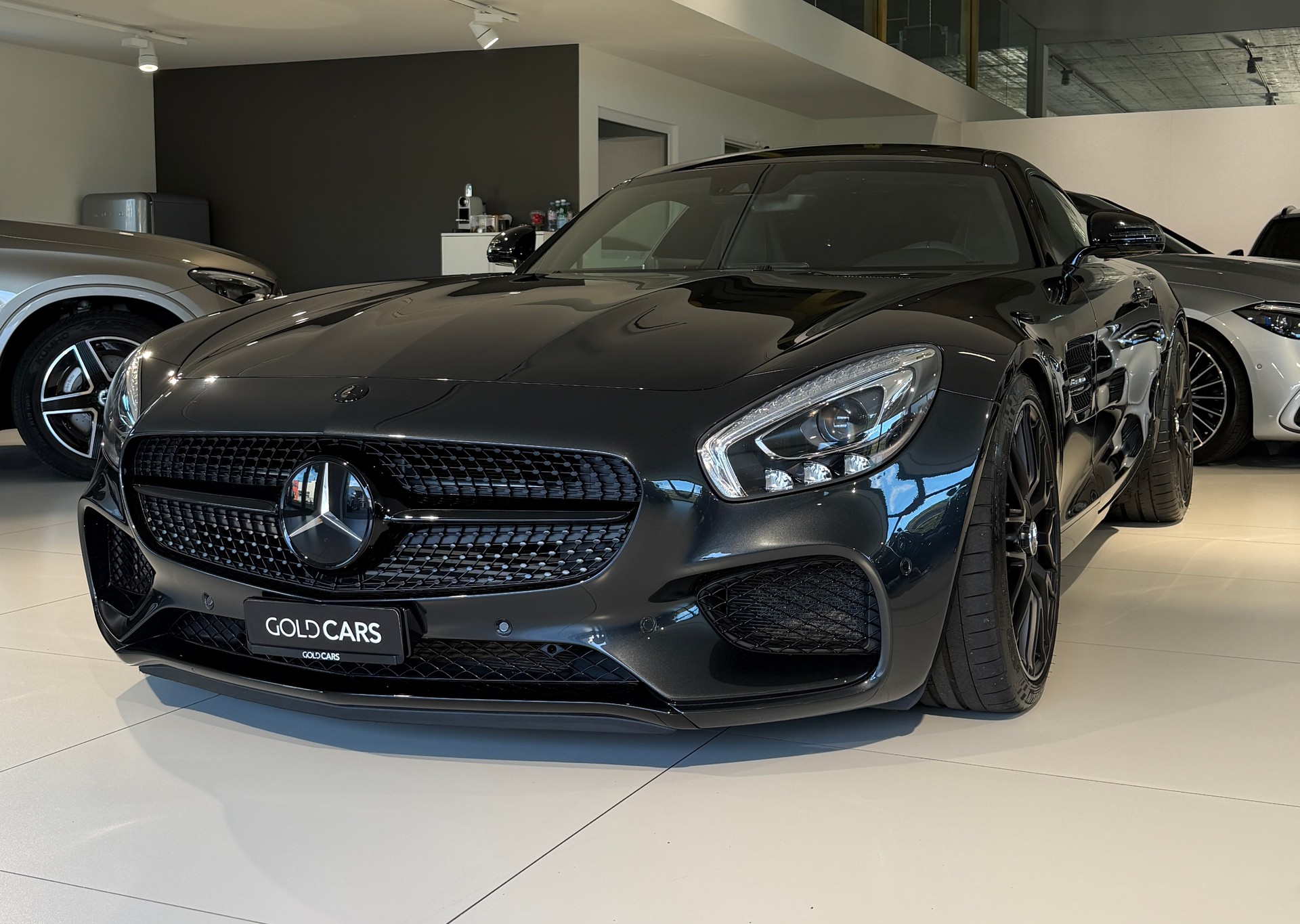 MERCEDES-BENZ AMG GT S Speedshift DCT-image-2