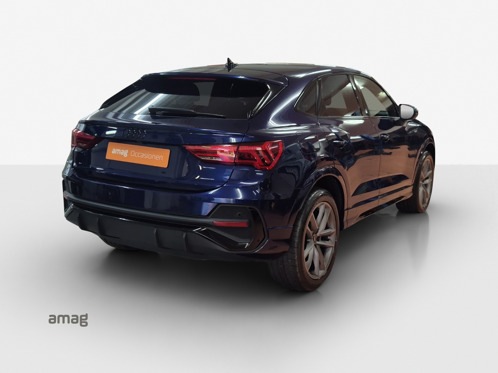 AUDI Q3 Sportback 35 TFSI S line Attraction S-tronic-image-4