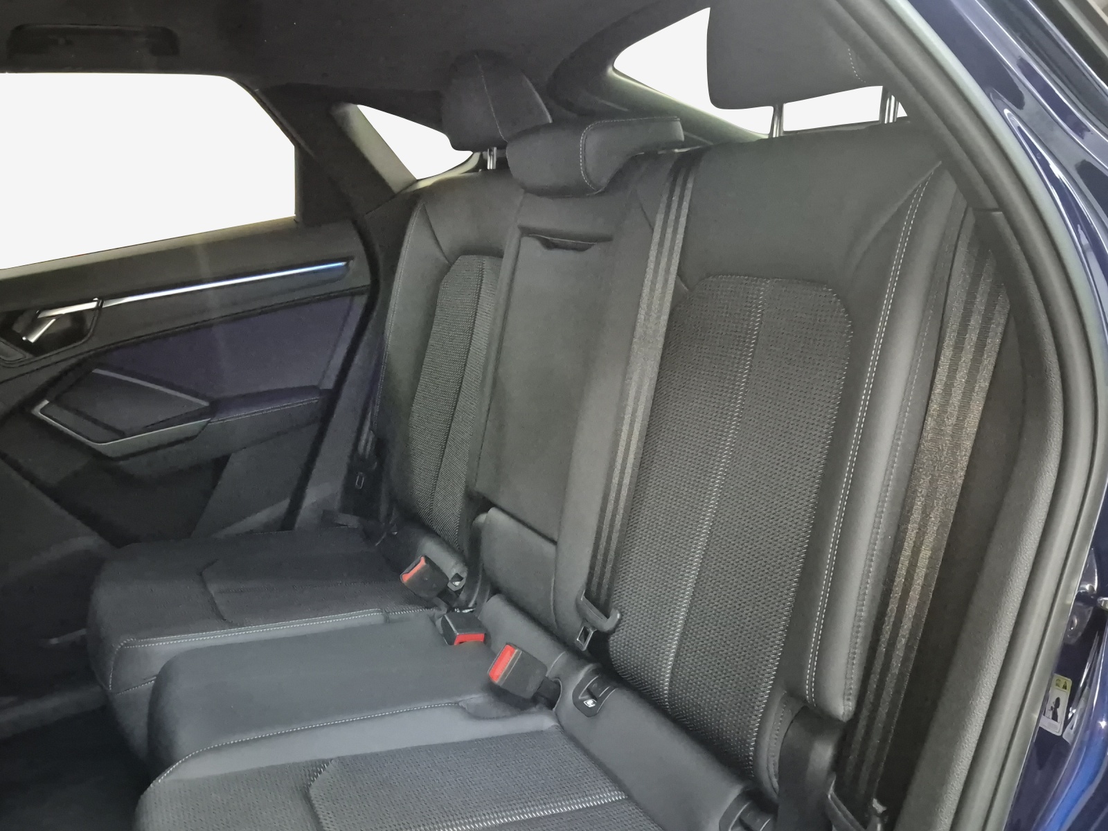 AUDI Q3 Sportback 35 TFSI S line Attraction S-tronic-image-11