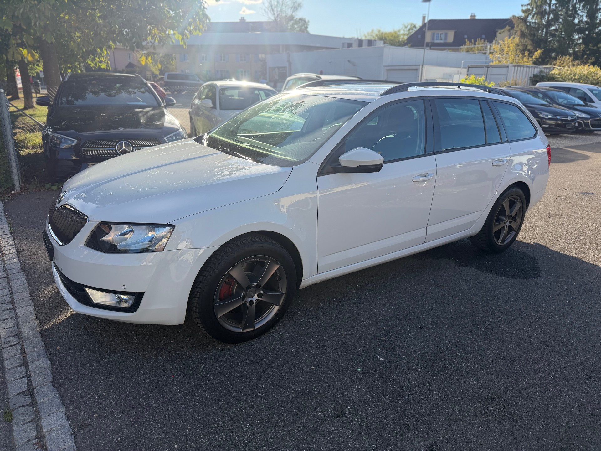 SKODA Octavia Combi 2.0 TDI Ambition 4x4 DSG-image-1
