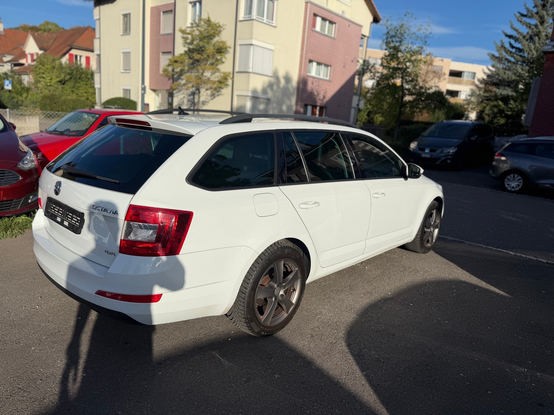 SKODA Octavia Combi 2.0 TDI Ambition 4x4 DSG-image-4