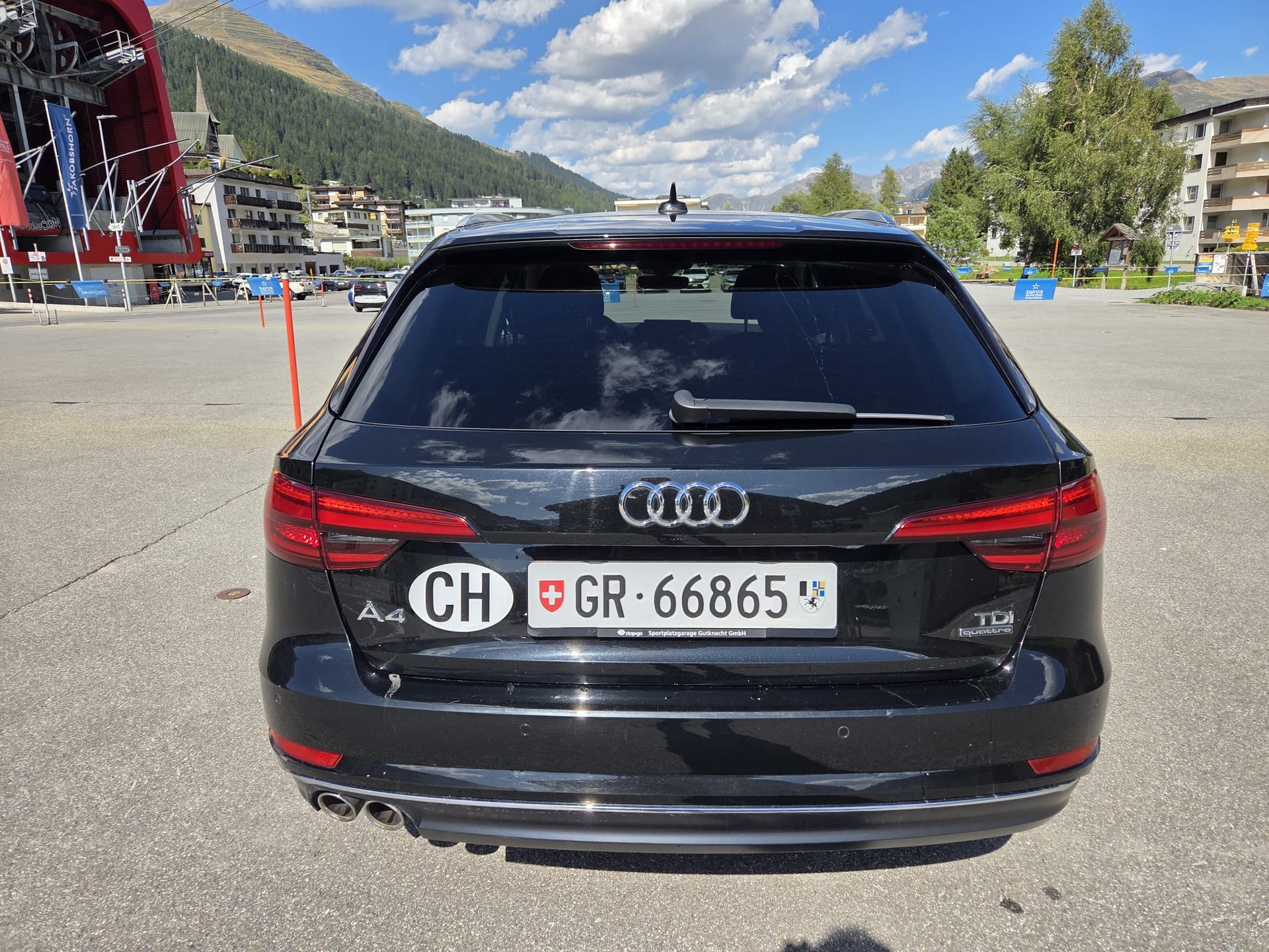 AUDI 2.0 TDI 190 quattro S-Tronic-image-3