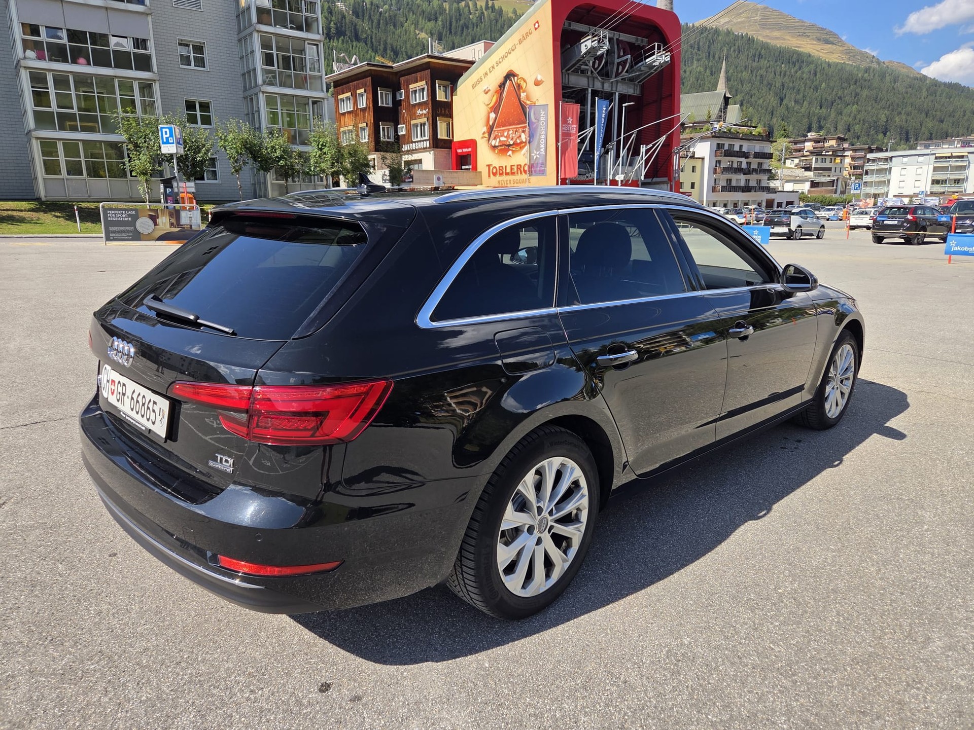 AUDI 2.0 TDI 190 quattro S-Tronic-image-2