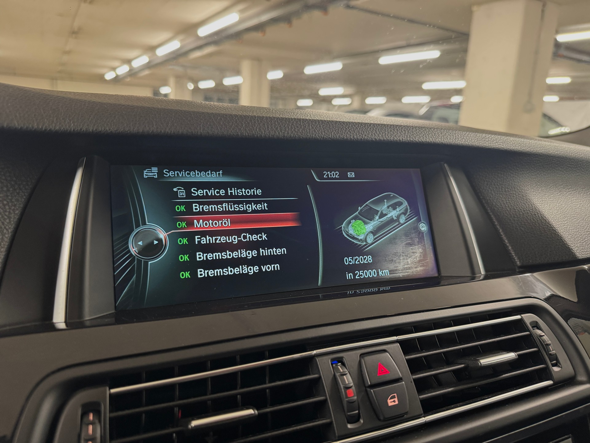 BMW 535d Touring xDrive Luxury Line I Frisch MFK 06.26 I Frisch Service I 8-fach I CH-Fhrz. I Garantie möglich I TOP Angebot-image-14