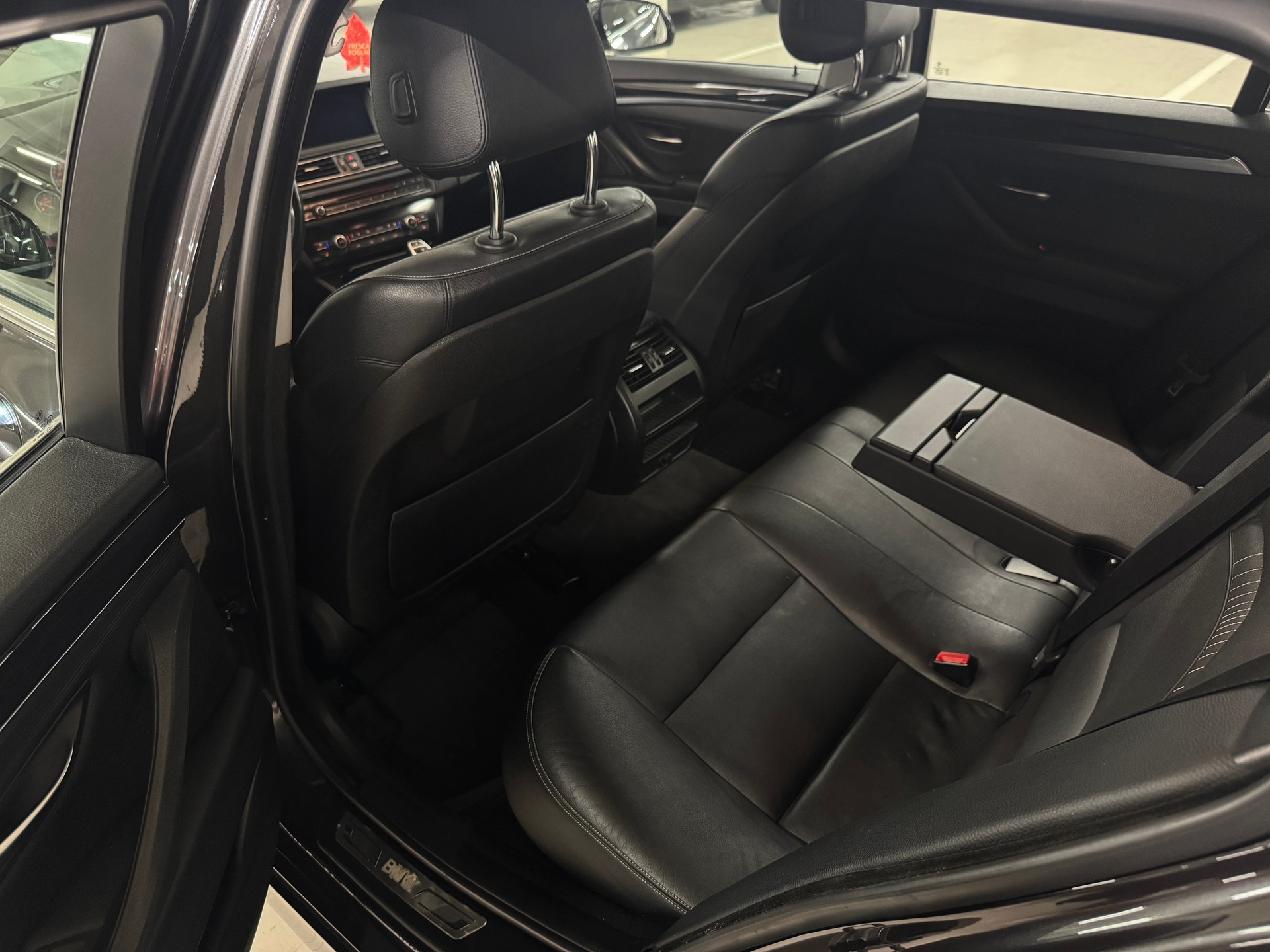 BMW 535d Touring xDrive Luxury Line I Frisch MFK 06.26 I Frisch Service I 8-fach I CH-Fhrz. I Garantie möglich I TOP Angebot-image-10