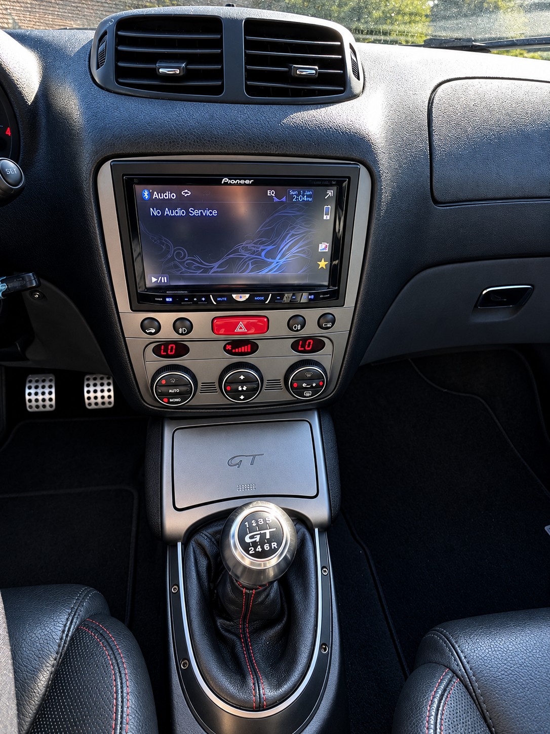 ALFA ROMEO GT 1.9 JTD Black Line-image-12