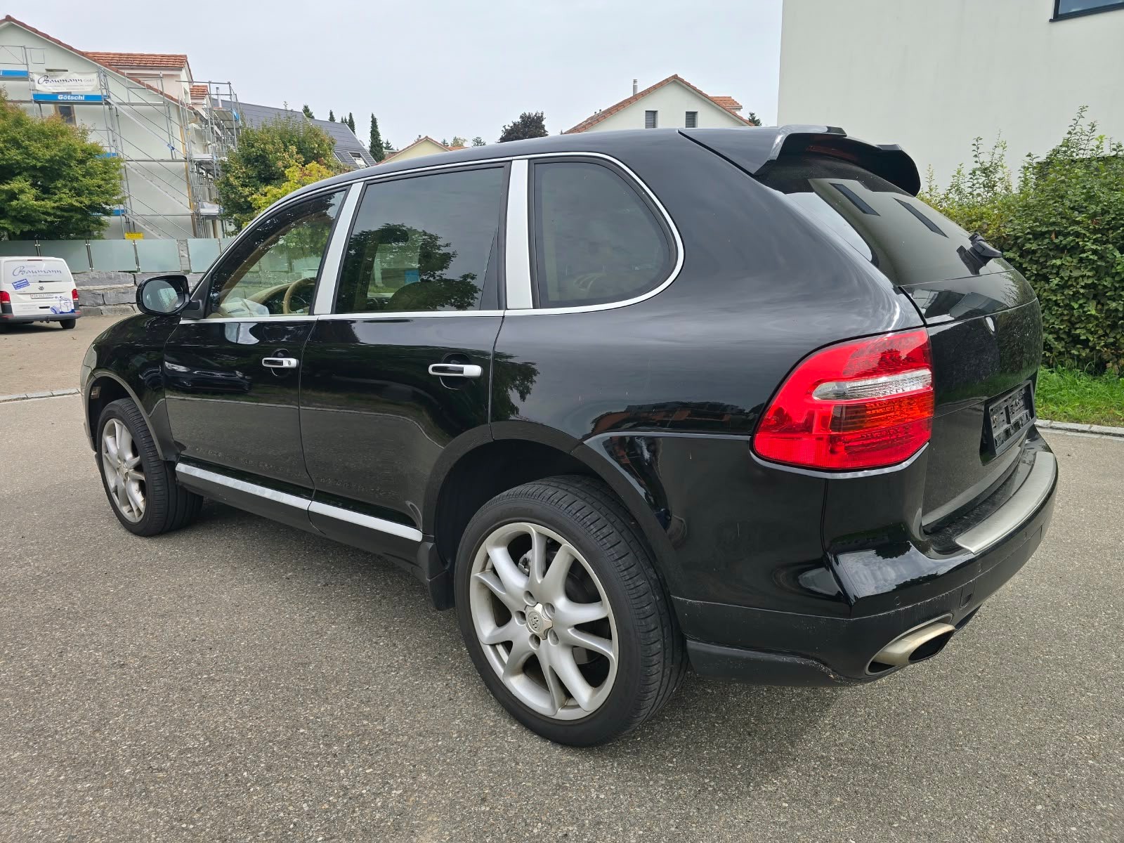 PORSCHE Cayenne S-image-2