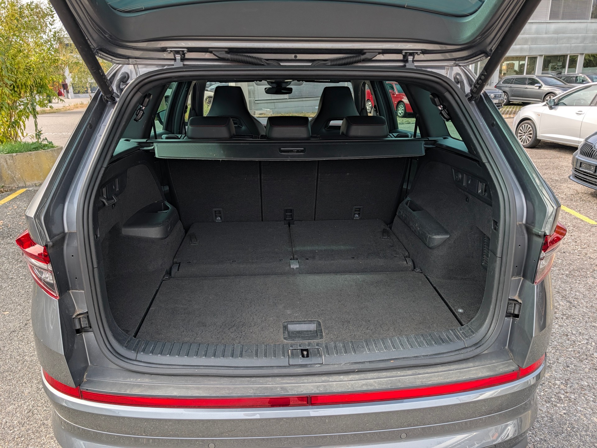 SKODA Kodiaq 2.0 TSI 4x4 RS-image-8
