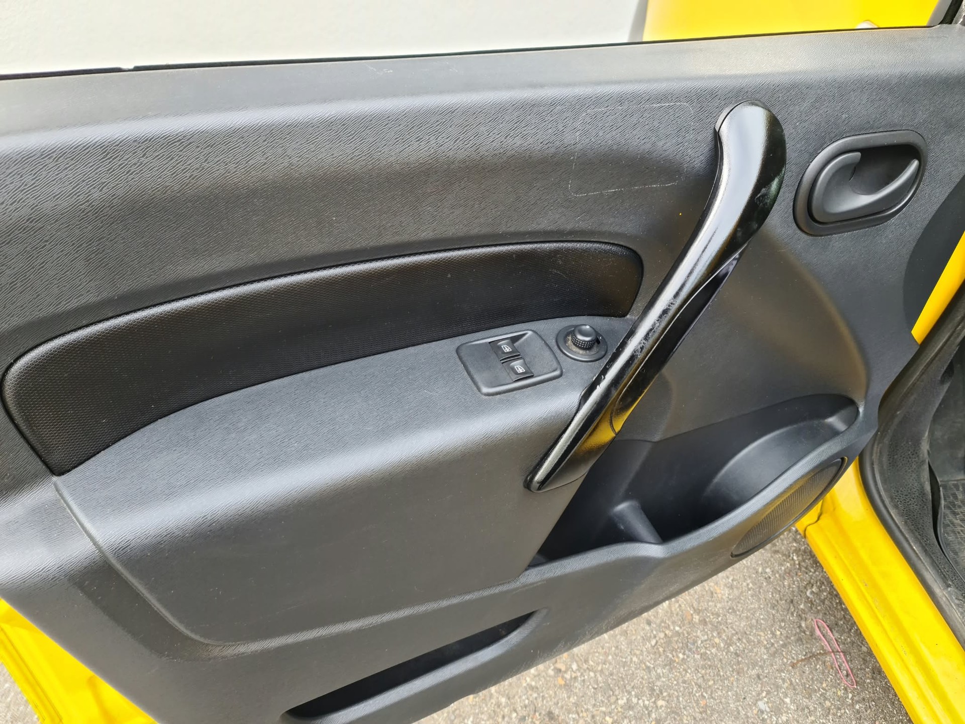 RENAULT Kangoo Medium TCe 115 Business A-image-15