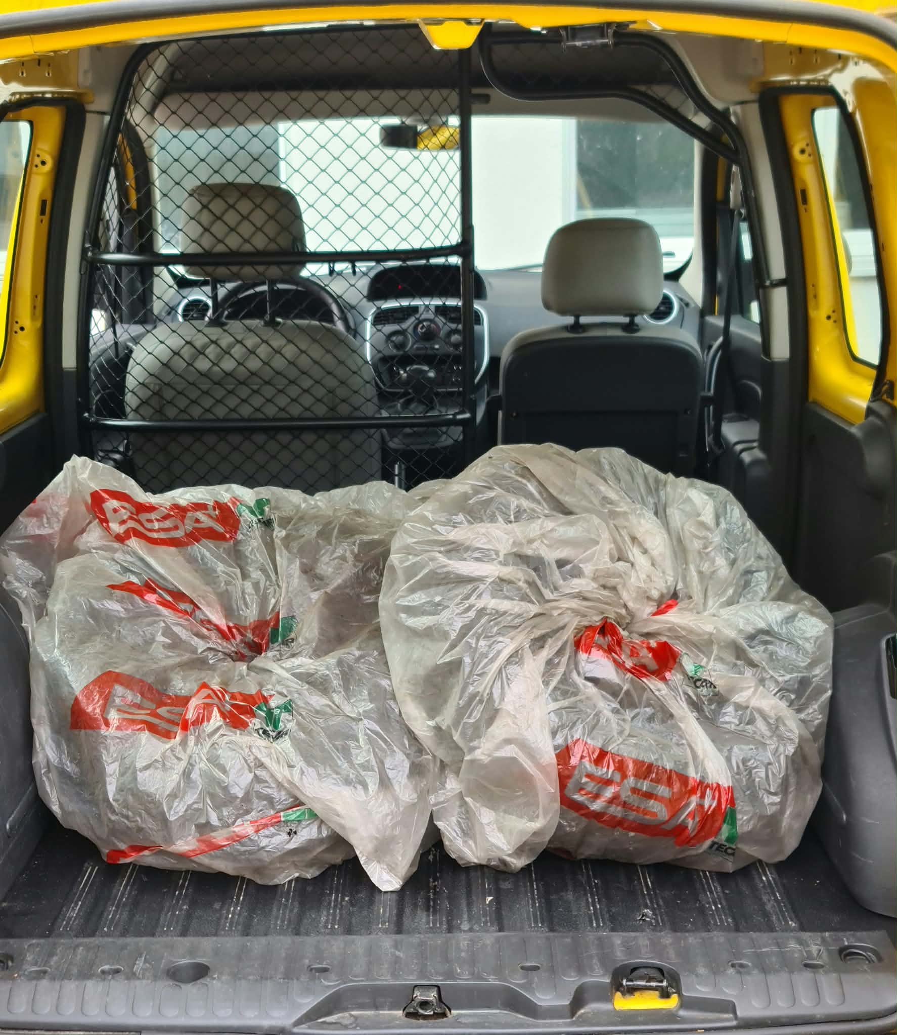 RENAULT Kangoo Medium TCe 115 Business A-image-12
