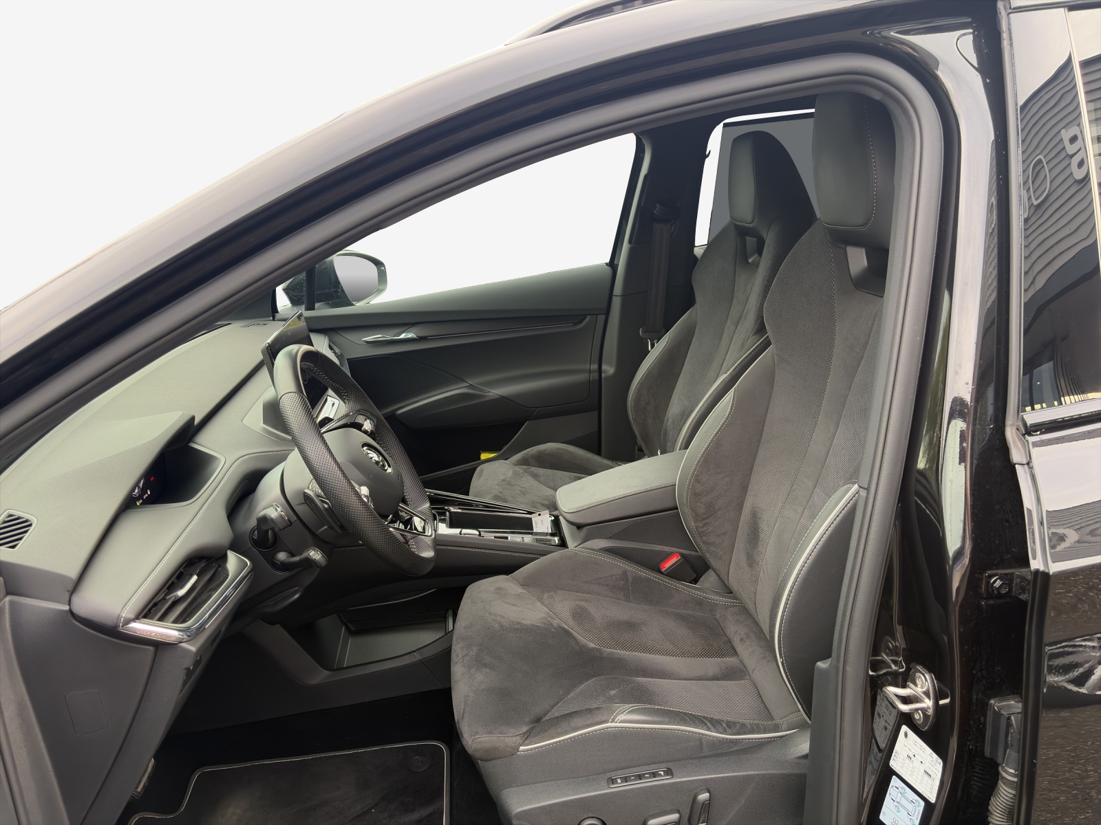 SKODA Enyaq iV 80x SportLine-image-8