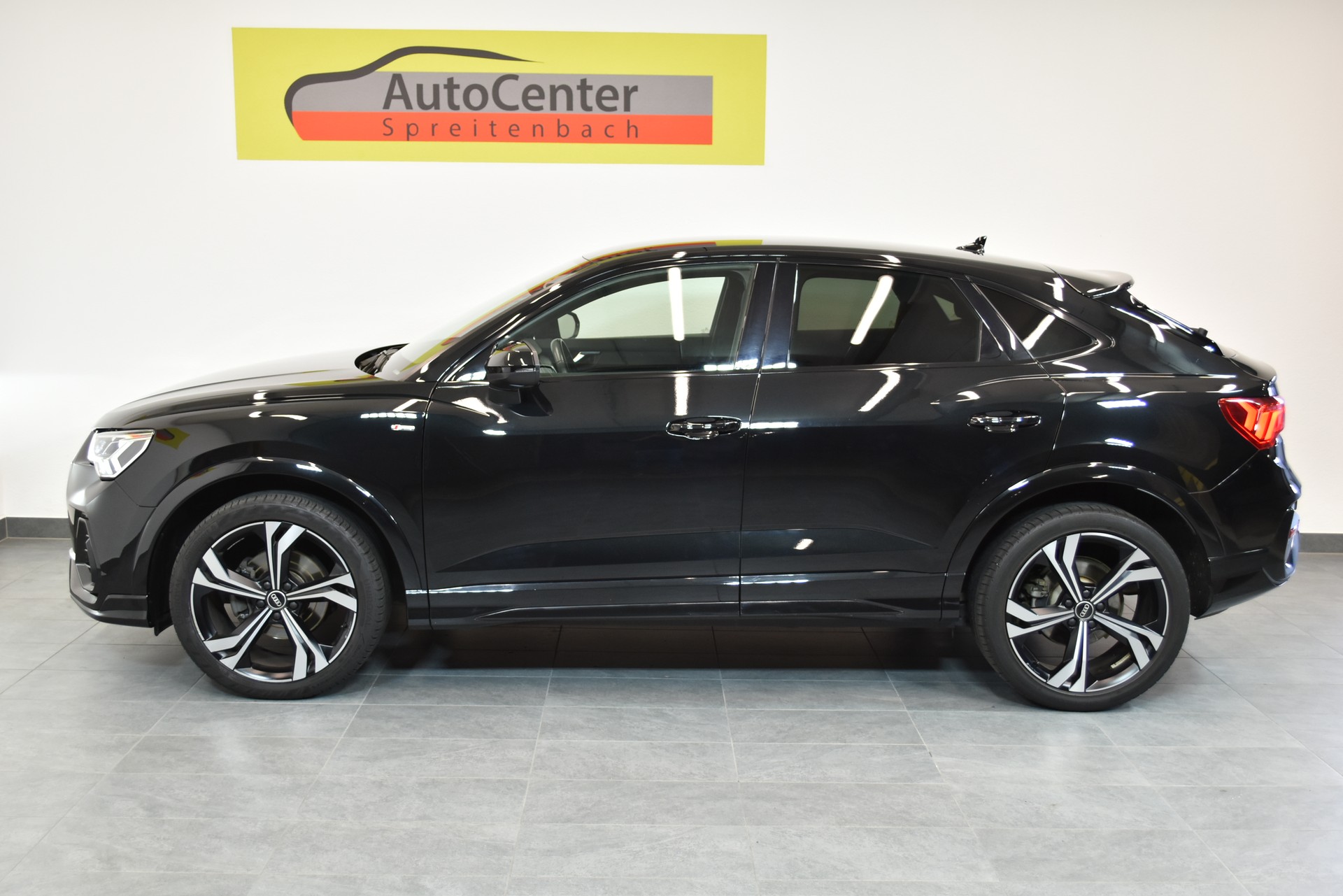 AUDI Q3 Sportback 35 TFSI S line Attraction S-tronic-image-10