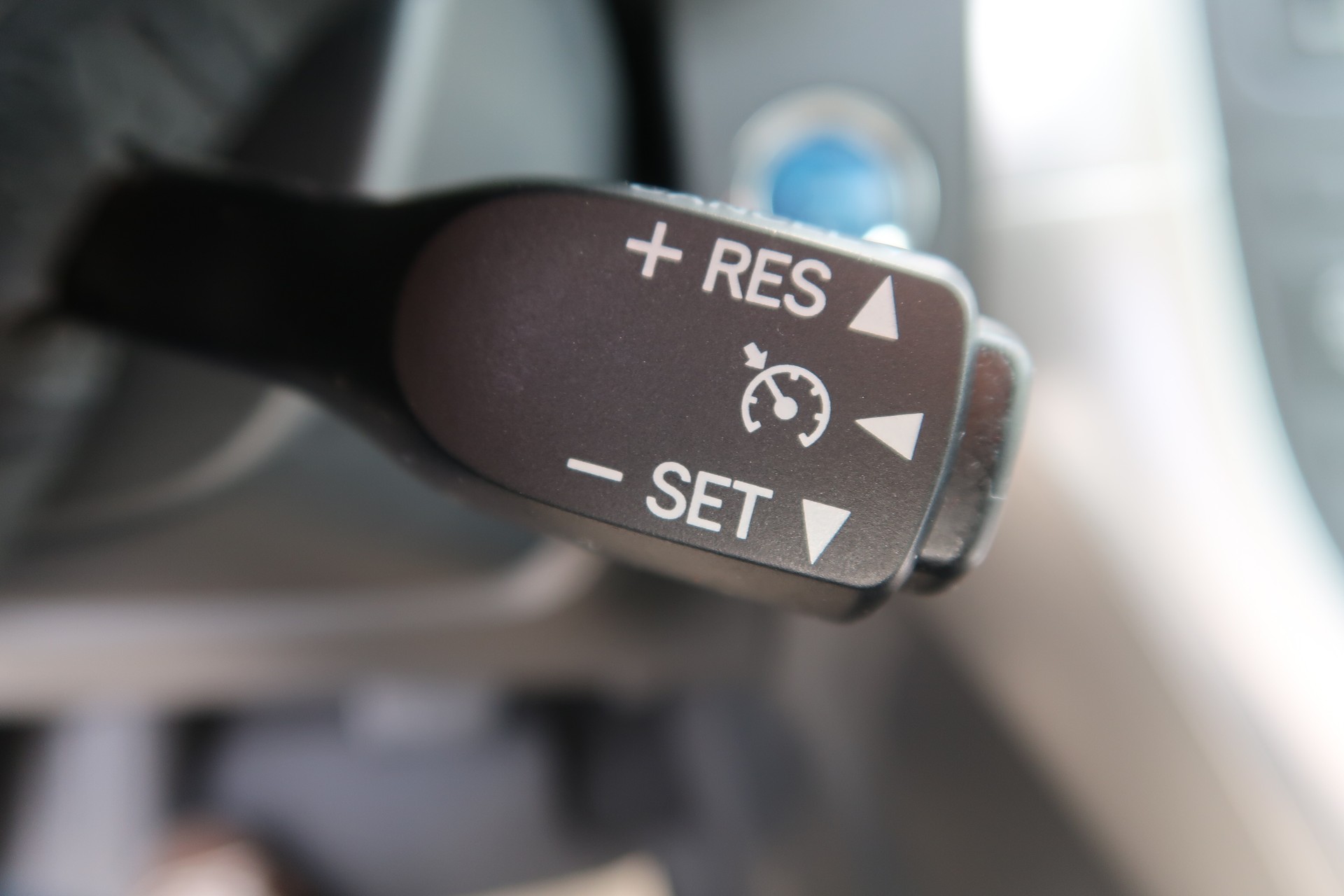 TOYOTA Auris 1.8 16V HSD Linea Sol-image-14