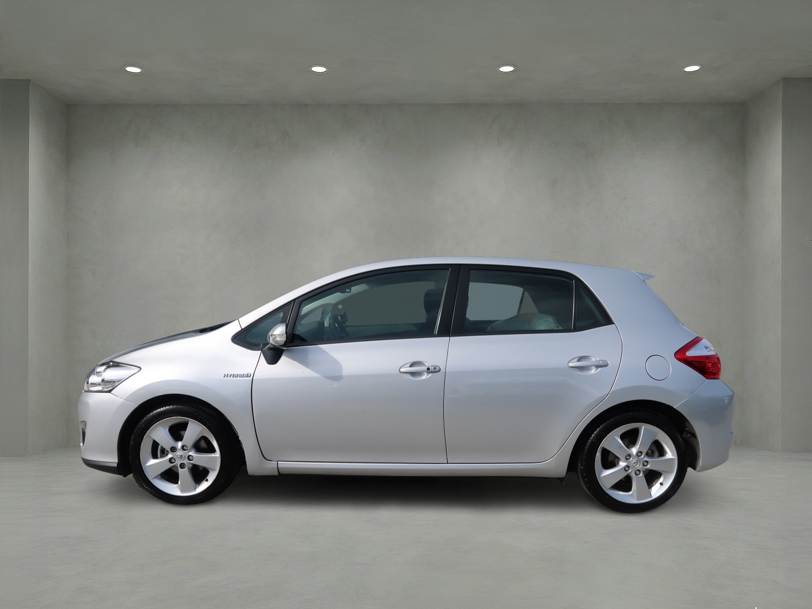 TOYOTA Auris 1.8 16V HSD Linea Sol-image-7