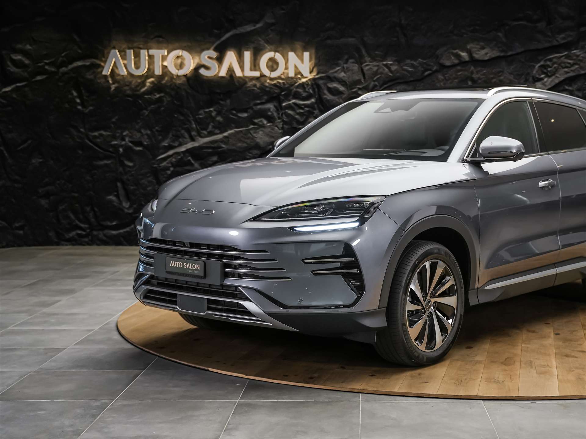 BYD Seal U DM-i Design AWD *SOFORT Verfügbar*Werksgarantie*Lenkradheizung*Sitzbelüftung*360° Kamera*-image-16