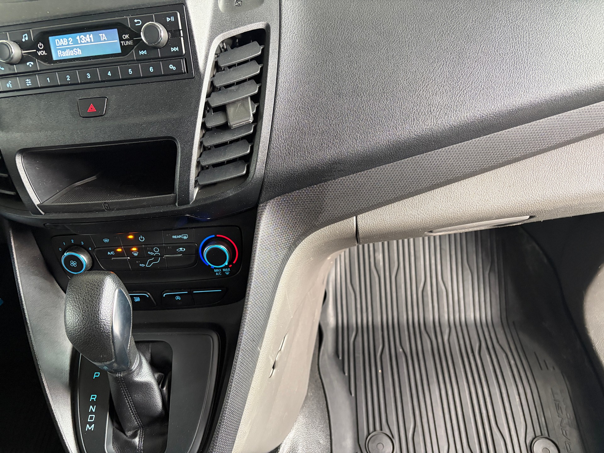 FORD Transit Connect Van 1.5 Eco Blue Ambiente A-image-10